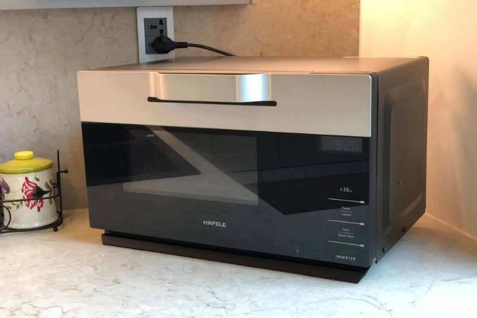 Mách bạn cách sử dụng lò vi sóng Hafele hiệu quả và tối ưu với nhiều chức năng khác nhau