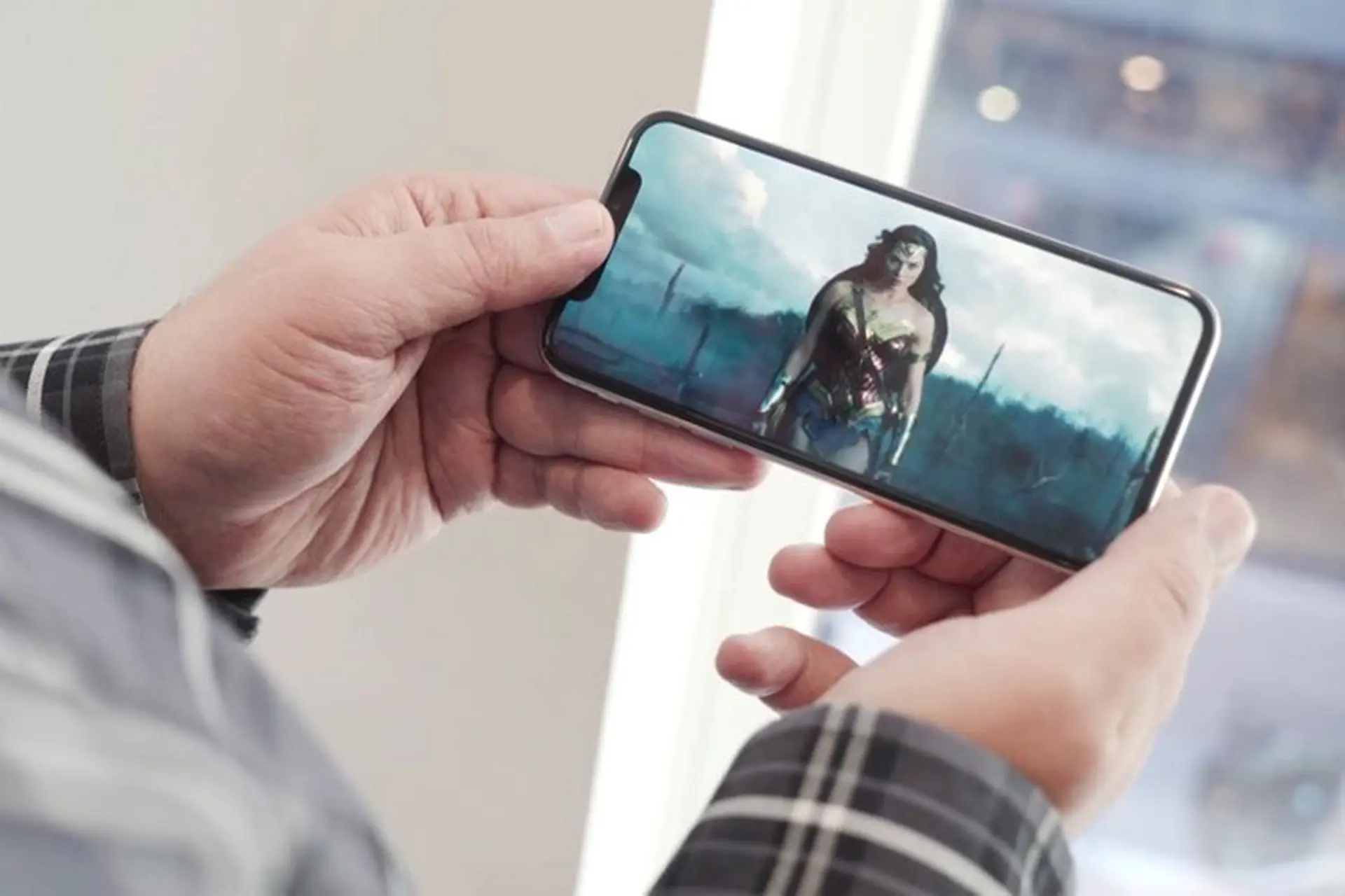 Hiện tượng điện thoại bị mất tiếng khi xem video ai cũng từng gặp phải và cách xử lý cực dễ