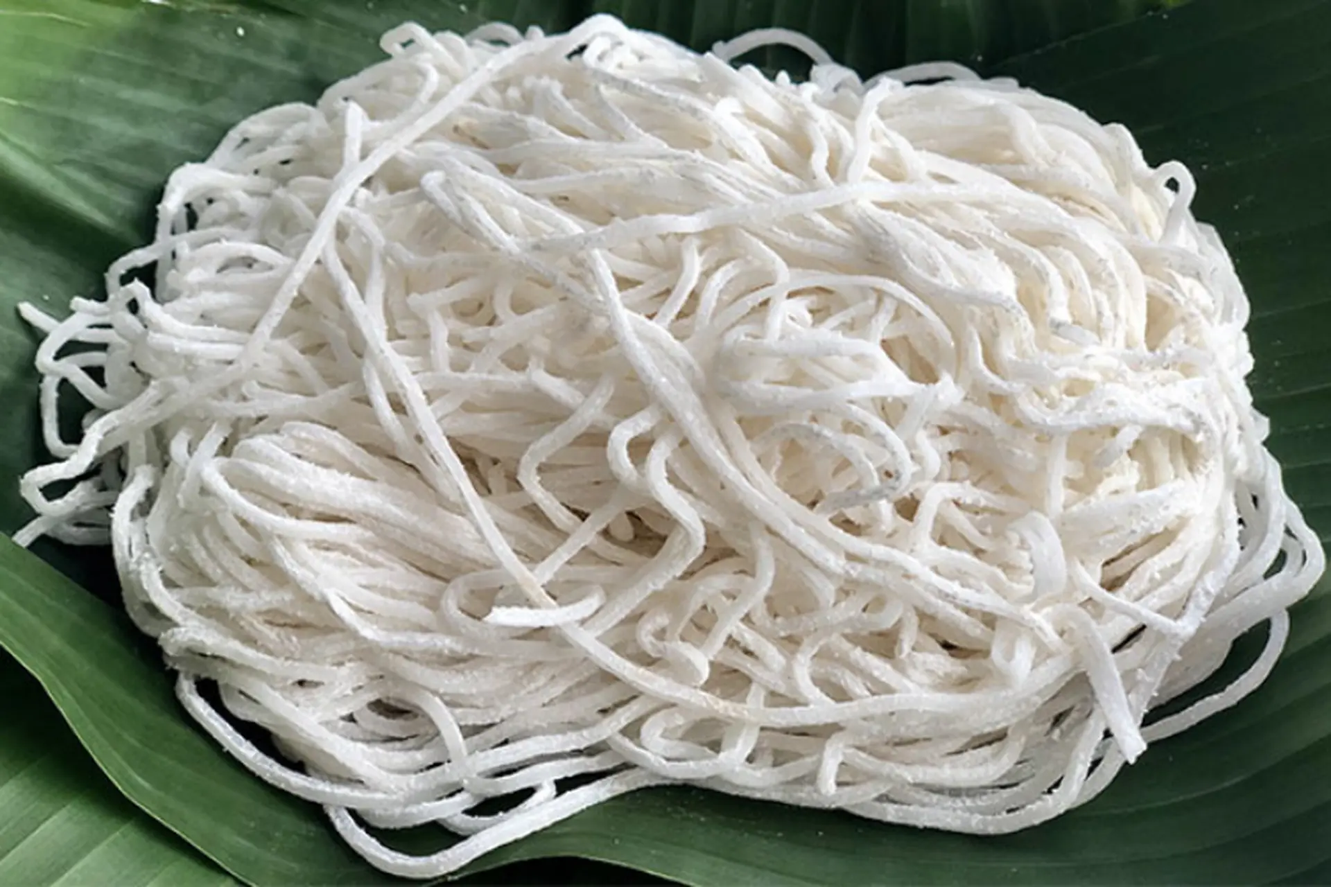 Bật mí cách làm bánh canh bột lọc đơn giản có thể làm bằng tay ngay tại nhà