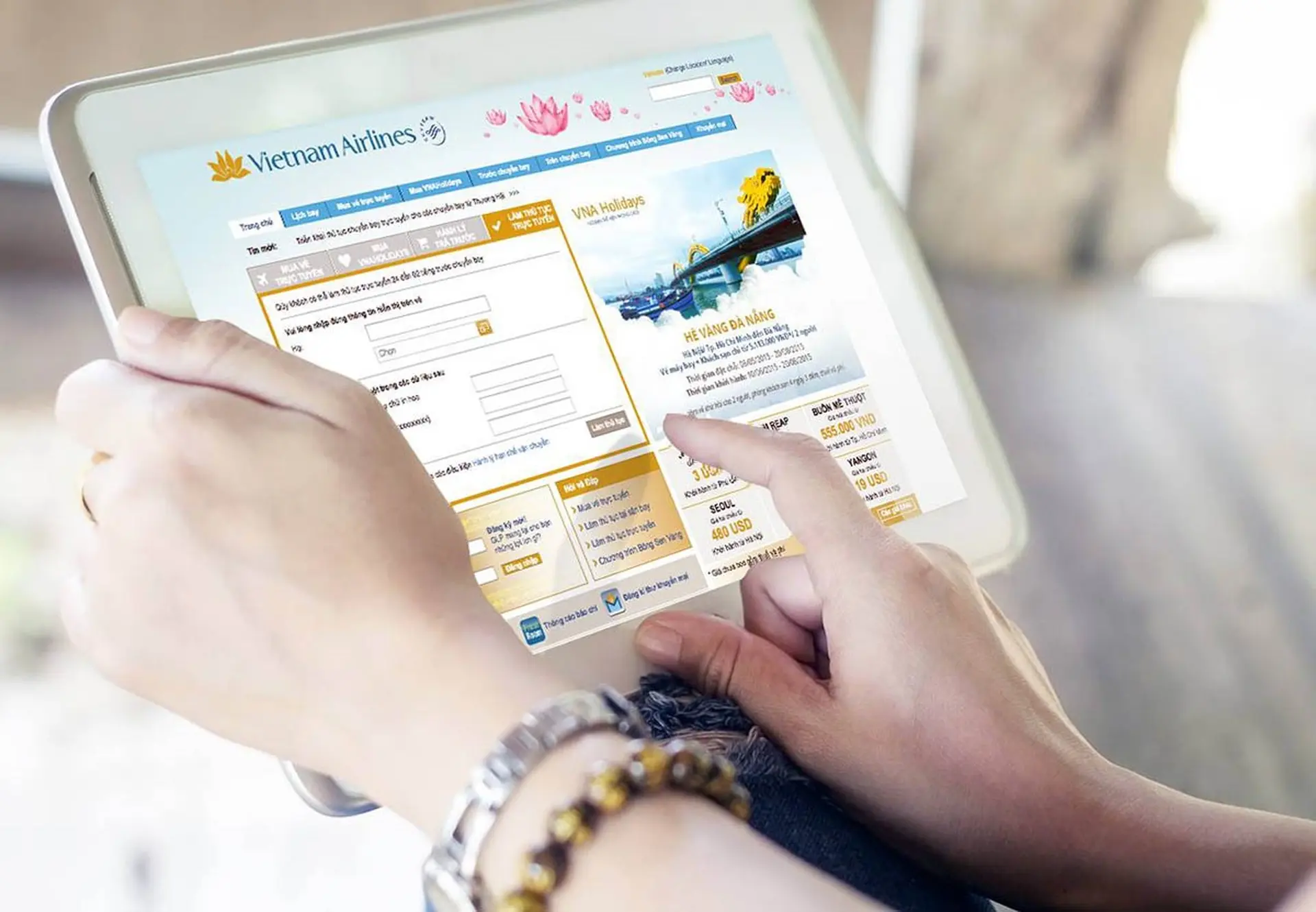 Mách bạn 4 cách tra cứu mã đặt chỗ Vietnam Airlines nhanh chóng tại nhà, rất đơn giản và không mất nhiều thời gian 