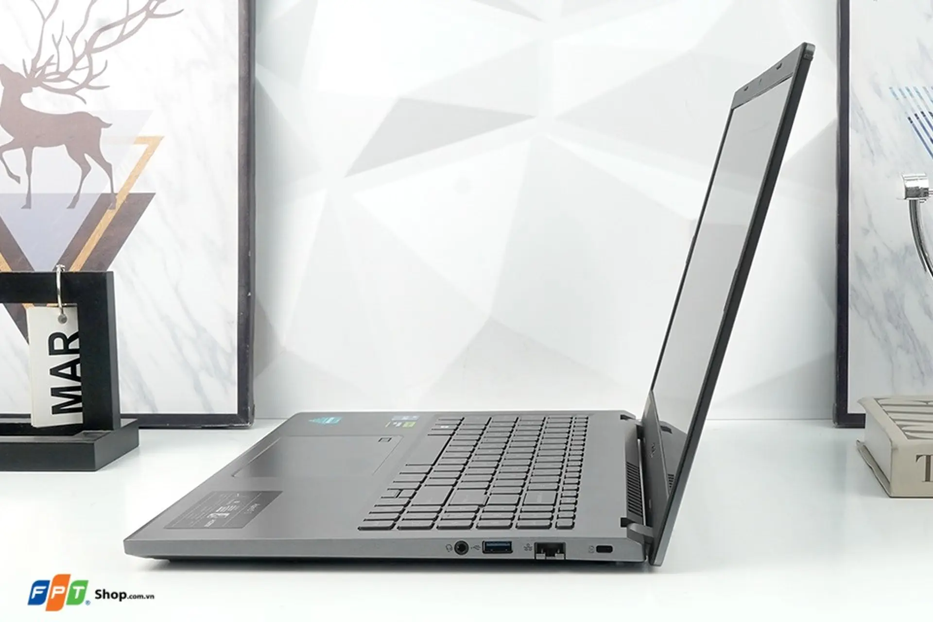 https://fptshop.com.vn/