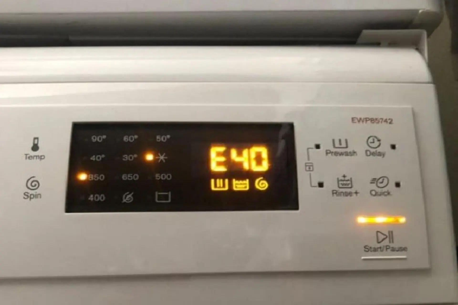 Lỗi E40 máy giặt Electrolux là gì? Cách nhận biết máy giặt Electrolux bị lỗi E40 và xử lý