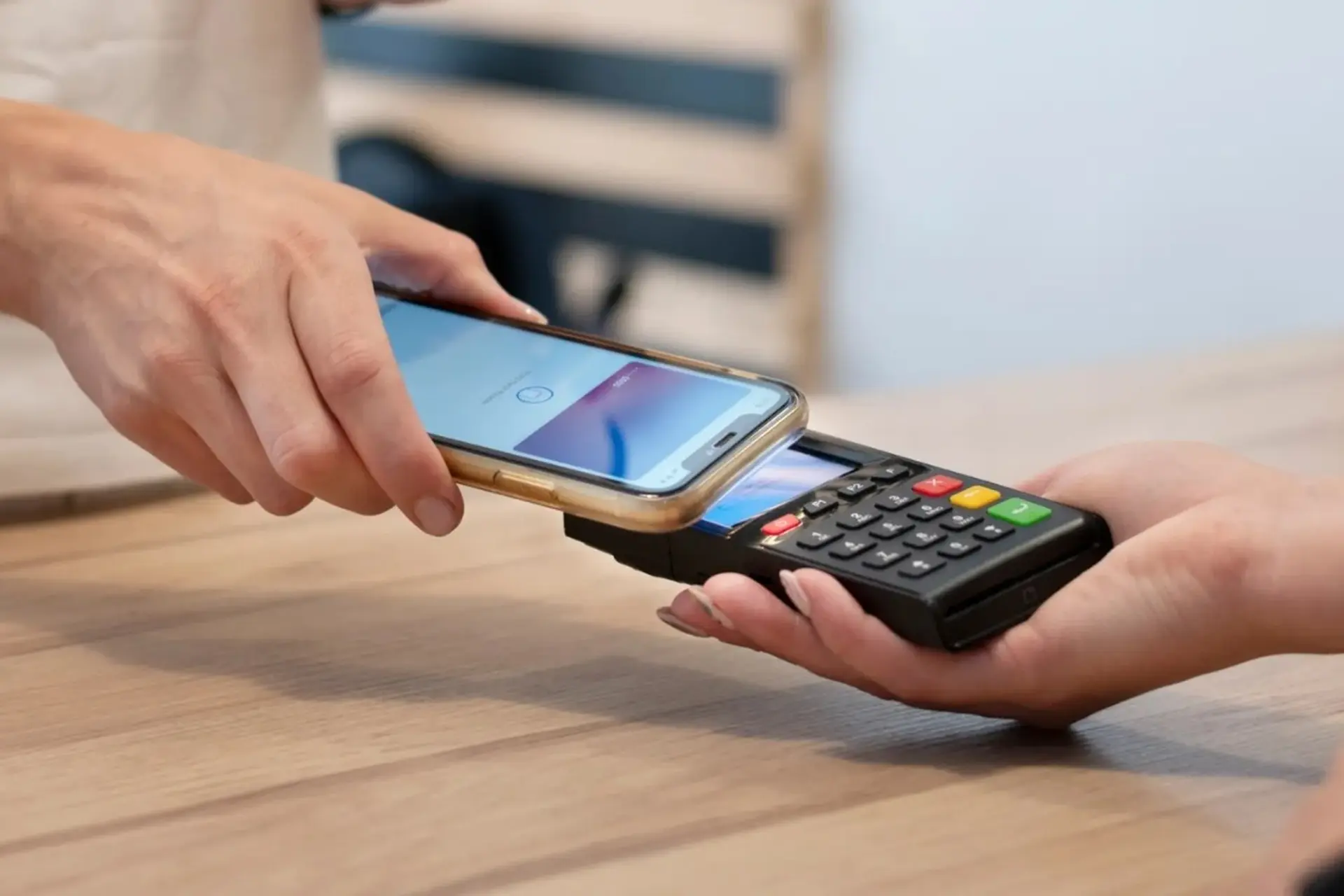 Tìm hiểu mPOS là gì? Thanh toán qua mPOS liệu có an toàn? Trả góp mPOS là gì?