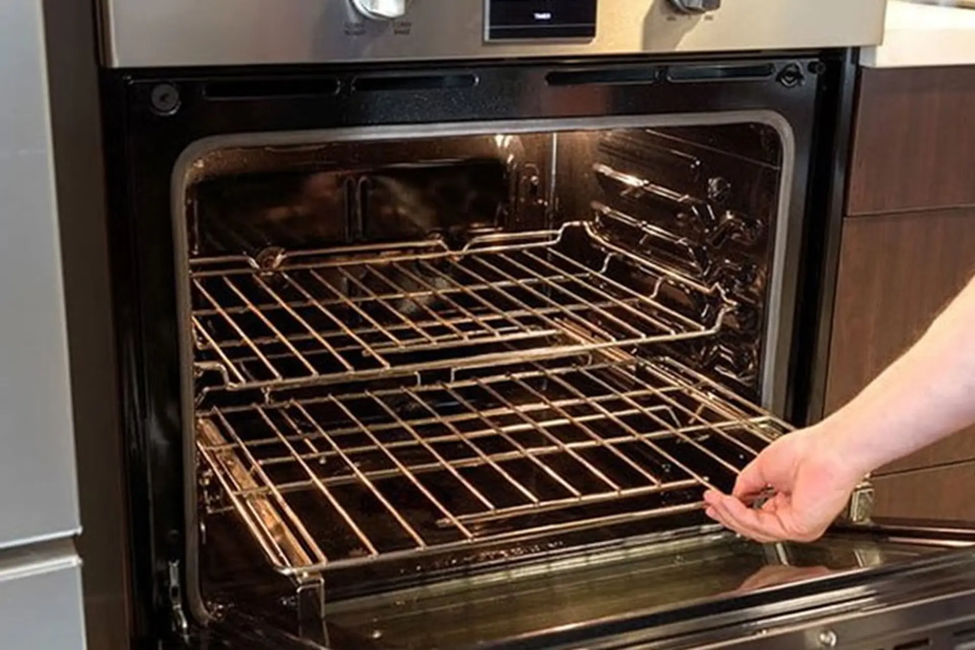 Giải đáp chi tiết các ký hiệu trên lò nướng Malloca, giúp bạn sử dụng đơn giản và tiện lợi hơn