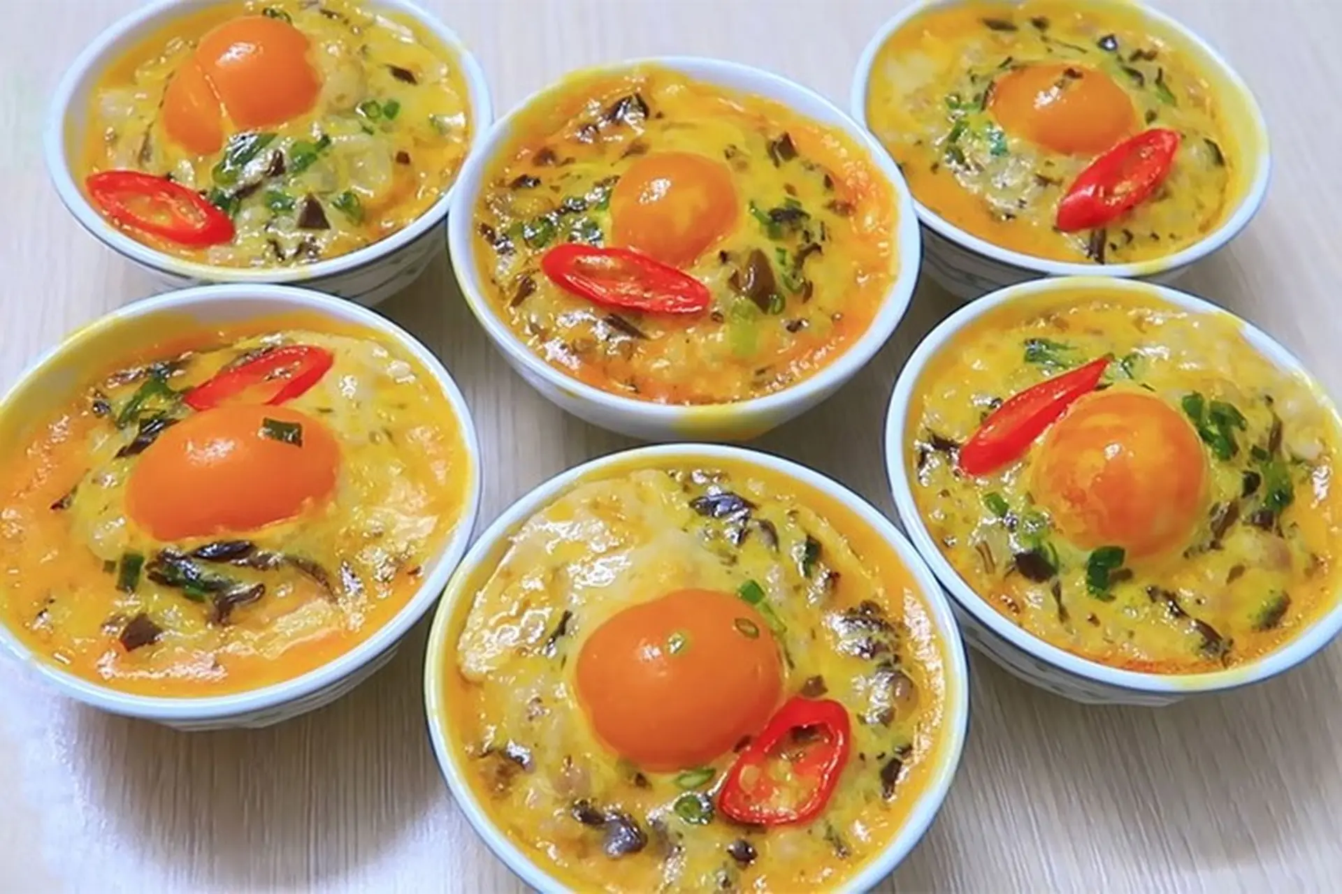 Cách làm trứng chưng thịt bùi béo, cực đưa cơm, đơn giản cho những ngày bận rộn