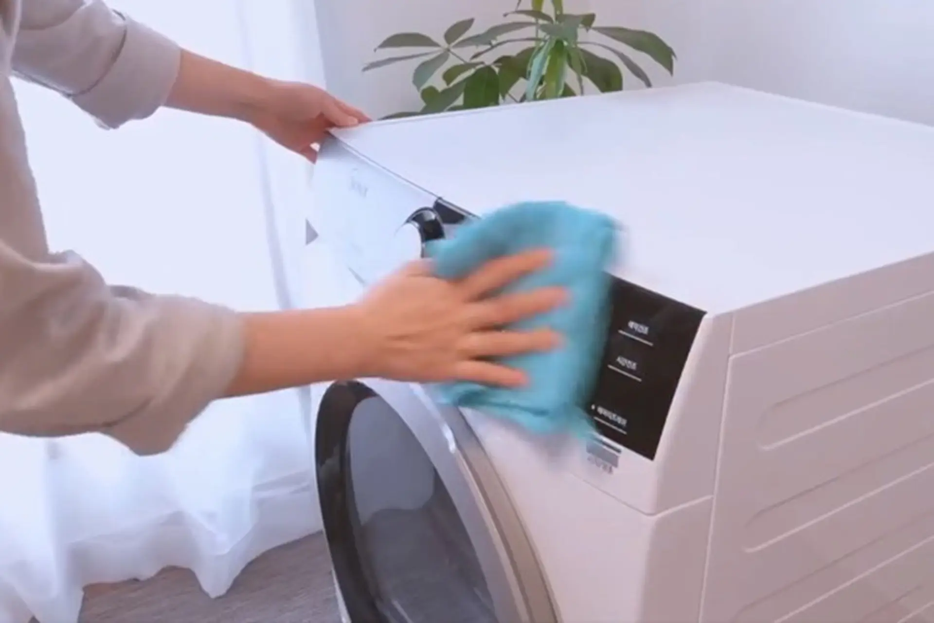 Hướng dẫn các bước vệ sinh máy sấy quần áo Bosch chi tiết tại nhà, giúp cho thiết bị luôn bền bỉ với thời gian!