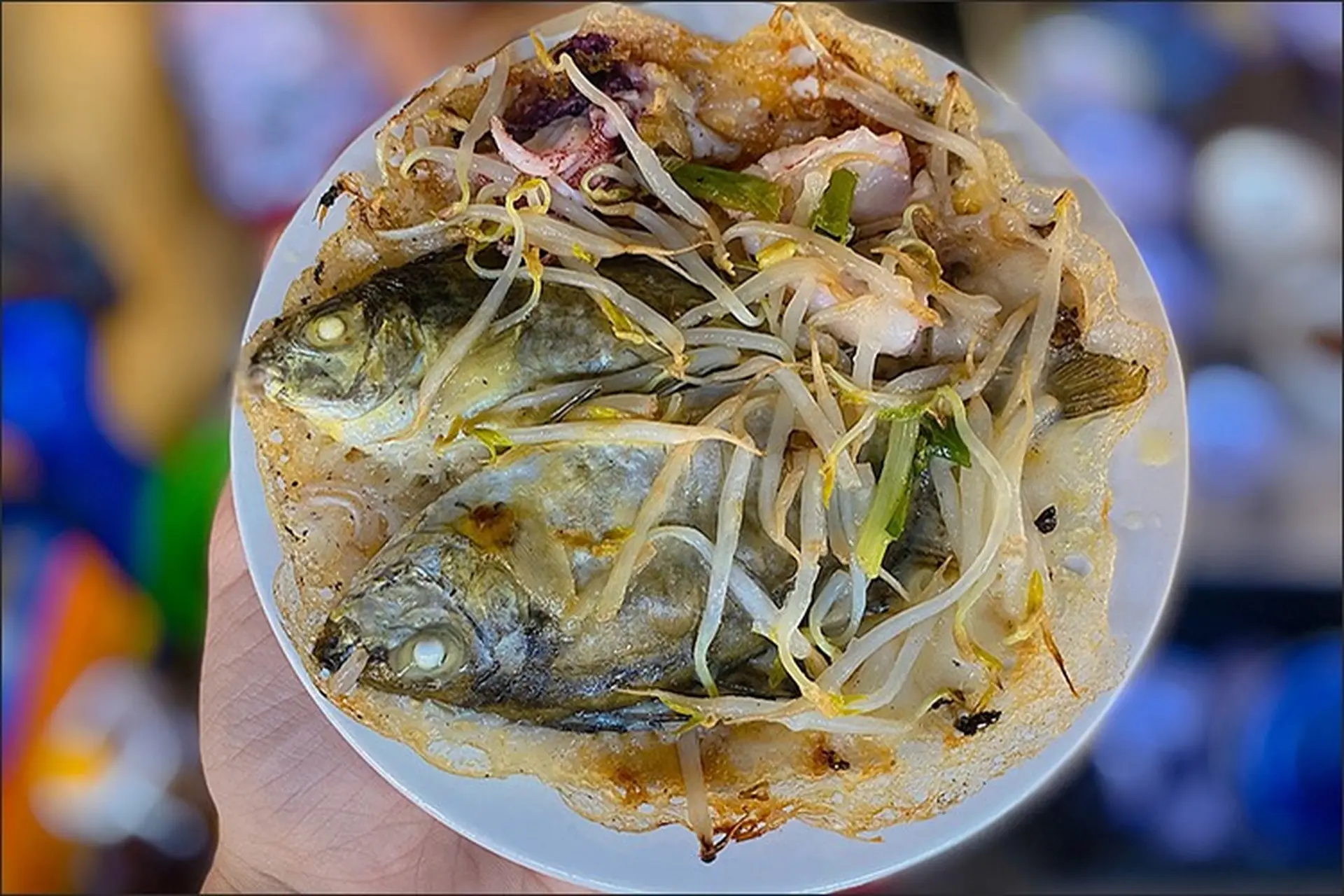 Hướng dẫn cách làm bánh xèo cá kình thơm ngon, hấp dẫn ăn một lần nhớ mãi không quên