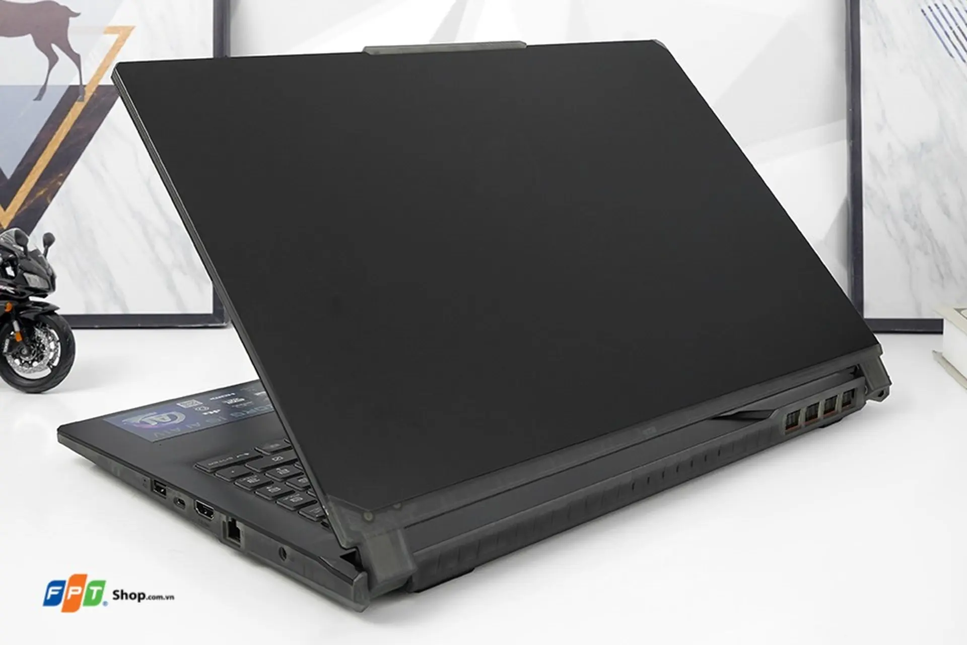 https://fptshop.com.vn/