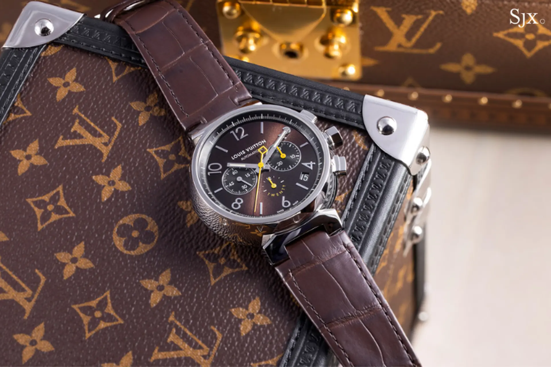 Đồng hồ Louis Vuitton: trải nghiệm đẳng cấp và sang trọng của người thành công