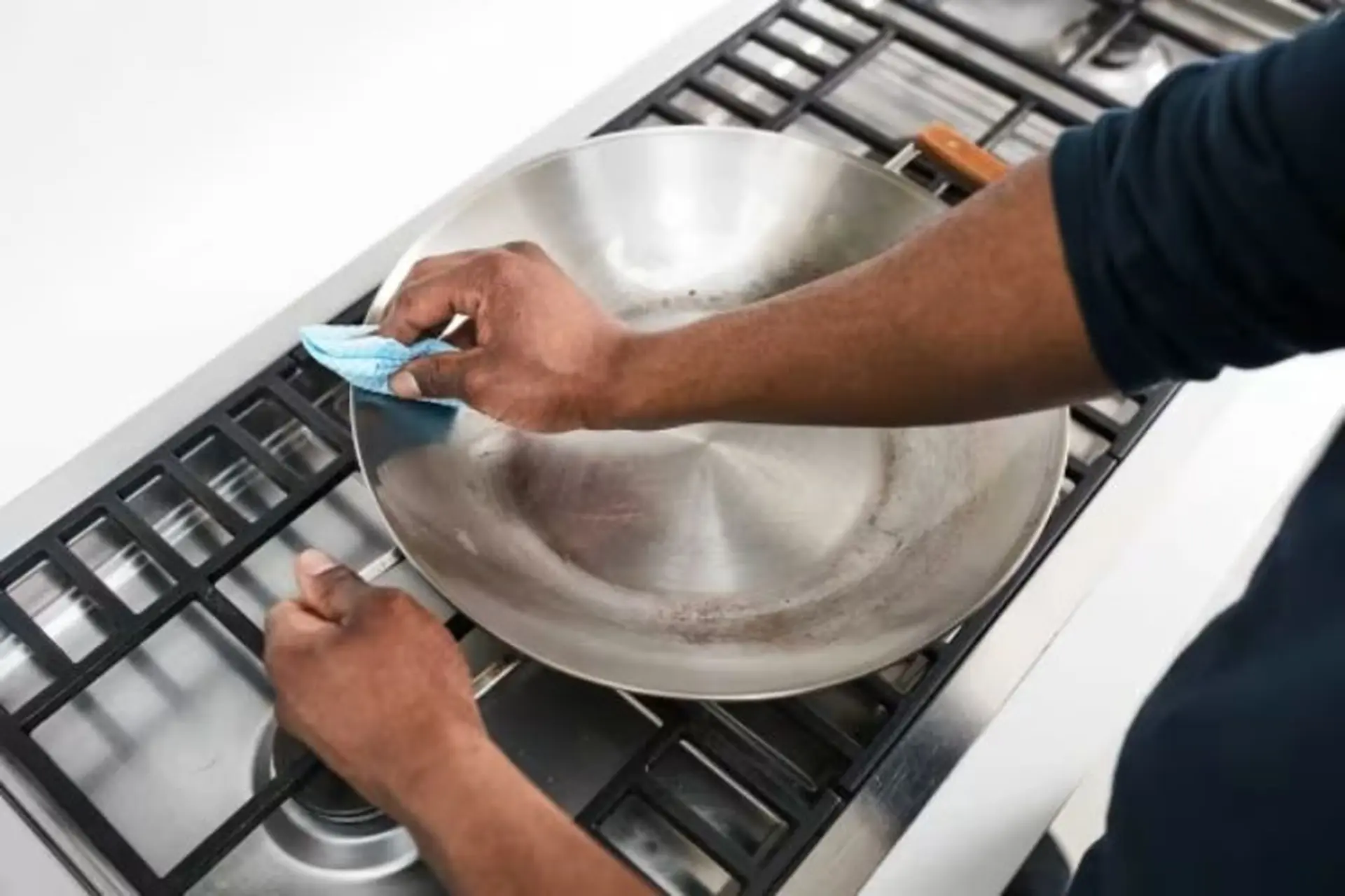 Lưu lại ngay một số cách tẩy rỉ sét trên inox mà nhà nào cũng cần