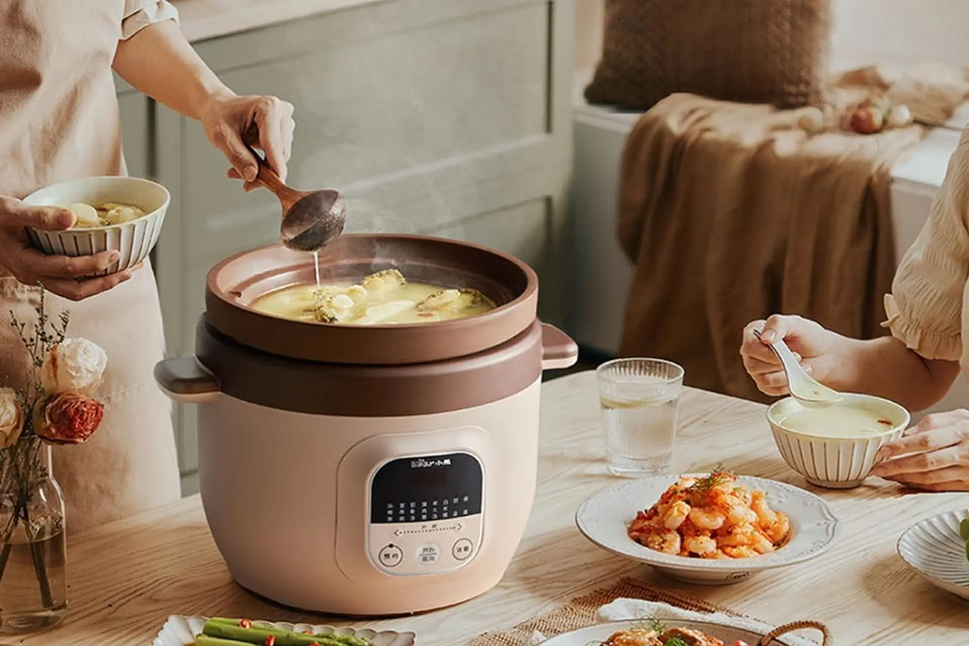 Mách bạn cách dùng nồi nấu chậm Bear đơn giản nhưng lại rất an toàn và hiệu quả