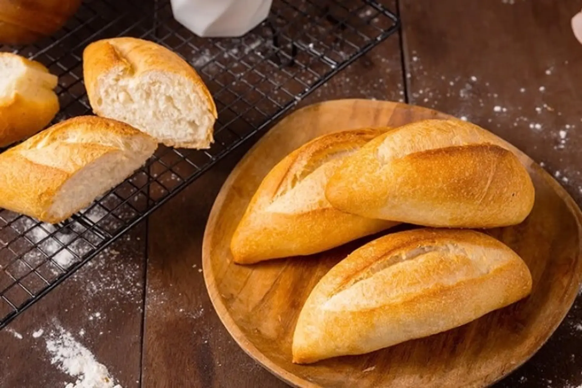 Bánh mì để được bao lâu? Cách bảo quản bánh mì như thế nào?