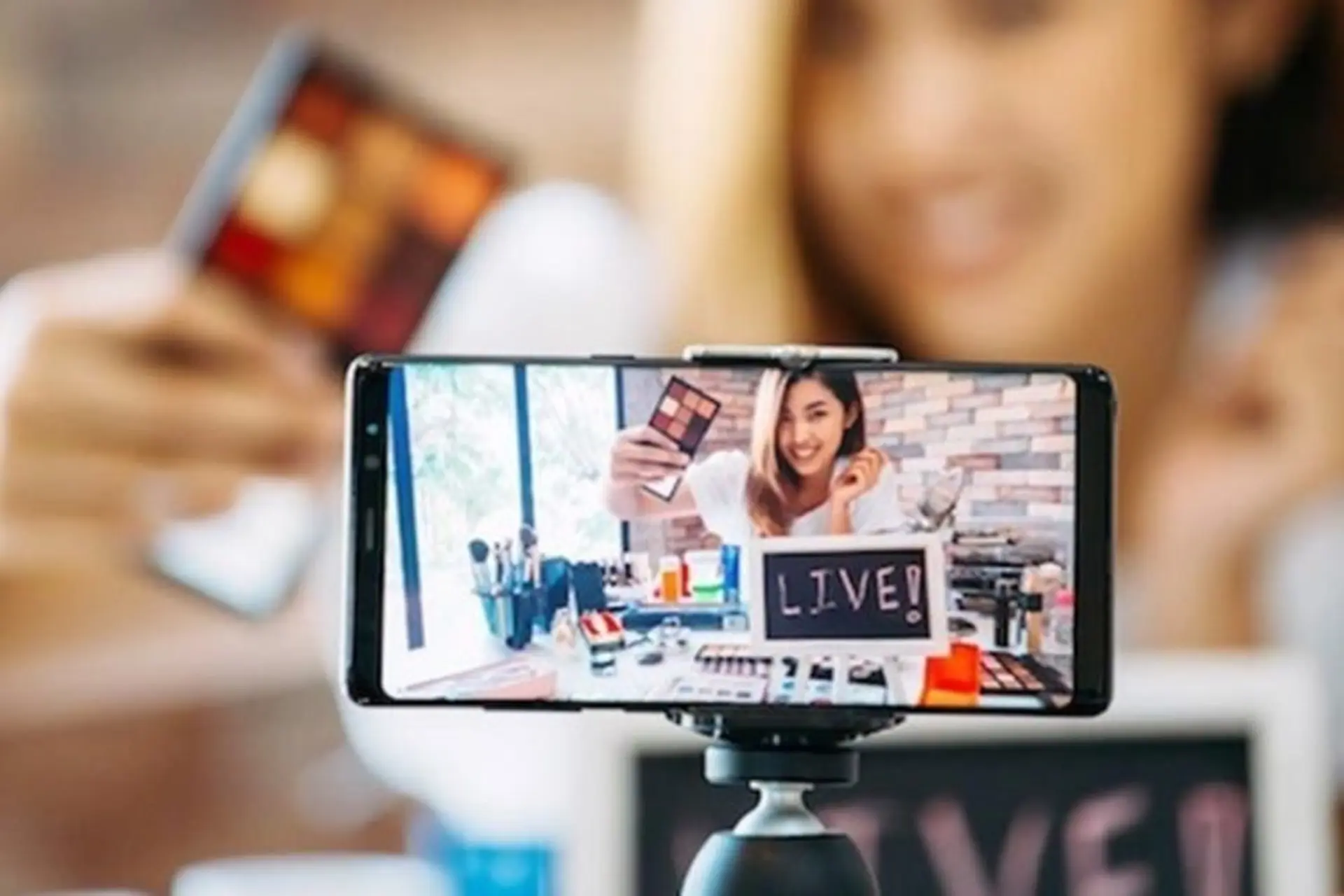 Phần mềm chia sẻ livestream là gì? Top 4 phần mềm chia sẻ livestream tốt nhất 2024