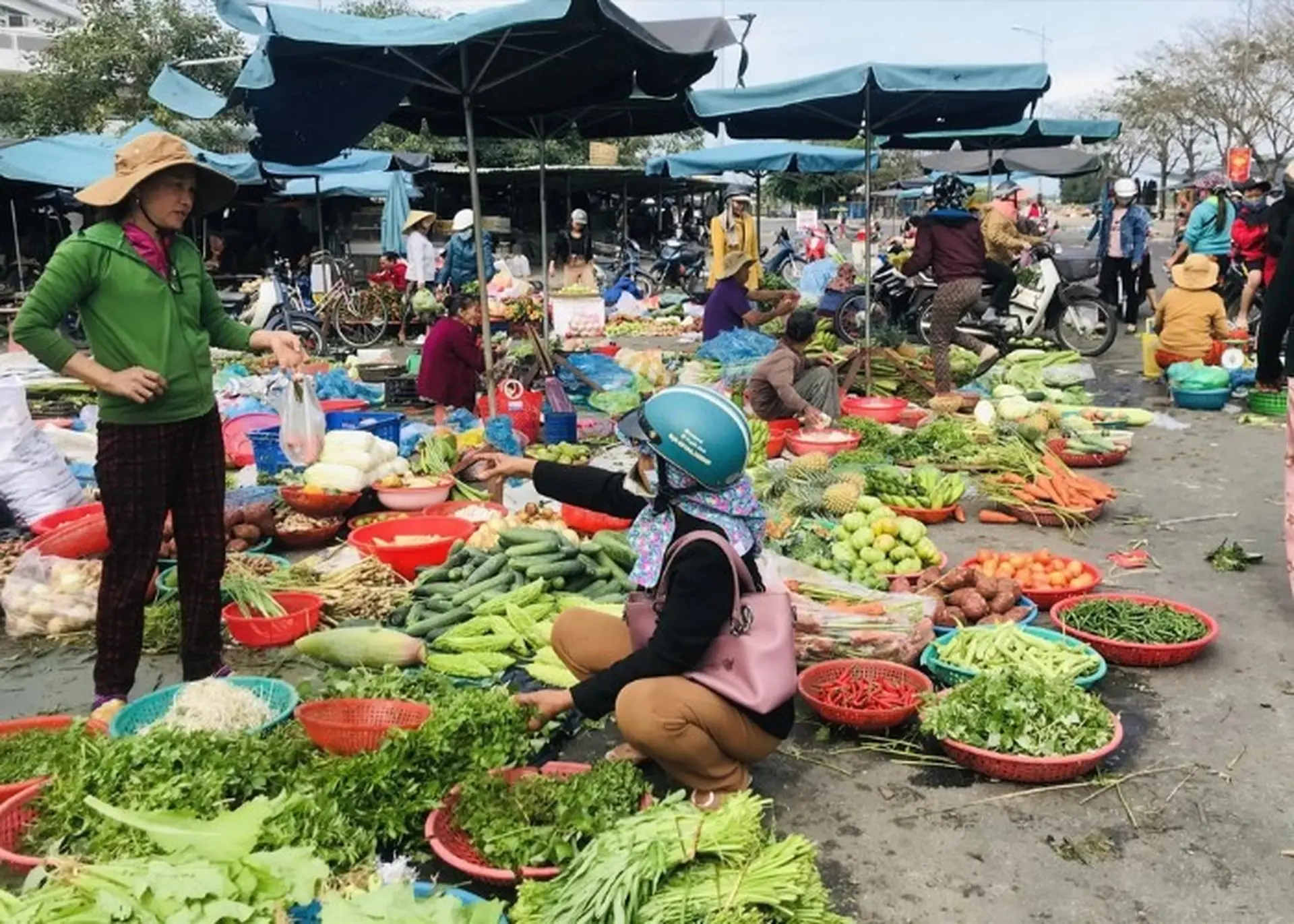 Danh sách các chợ gần đây bán nhiều nông sản tươi ngon, giá rẻ tại TP. Hồ Chí Minh