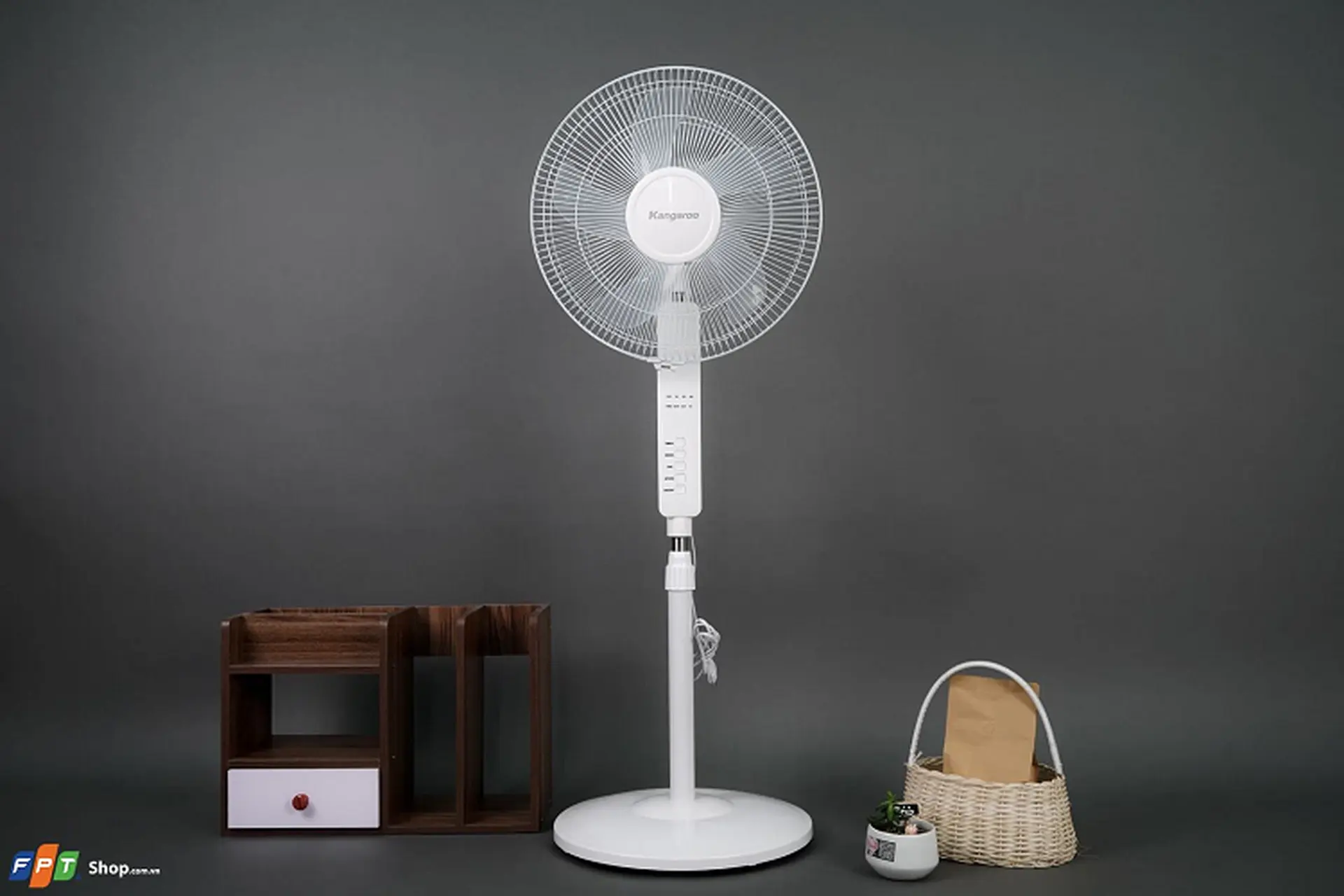 Tổng quan về quạt điện - những công dụng của quạt điện đối với cuộc sống con người
