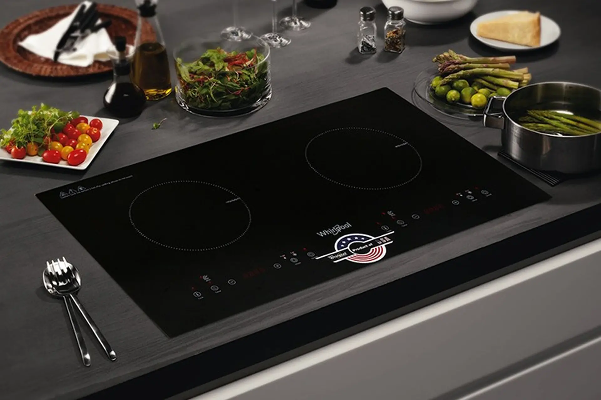 Bếp hồng ngoại Whirlpool có tốt không, do ai sản xuất? Nên mua sản phẩm bếp hồng ngoại Whirlpool?