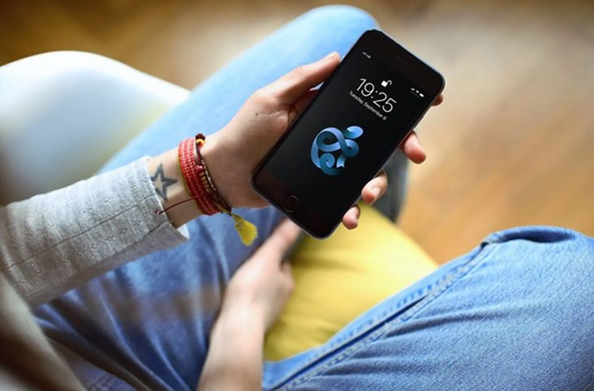 Hình nền táo iPhone đẹp nhất? Cách cài đặt hình nền táo iPhone rất đơn giản