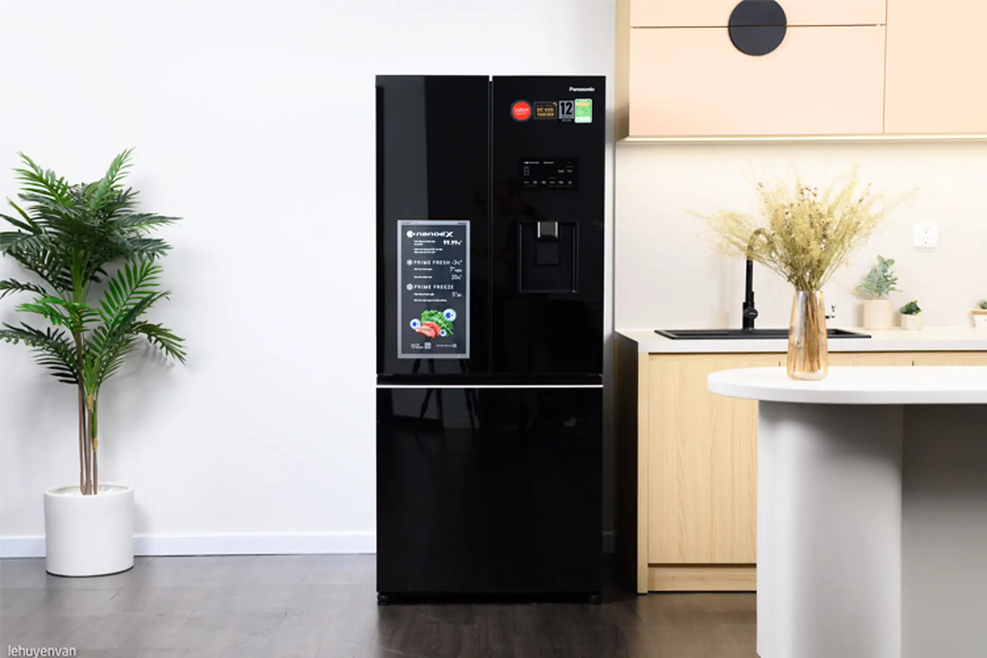 Gợi ý 5 mẫu tủ lạnh 3 cánh chất lượng, có giá thành hợp lý cho các gia đình Việt