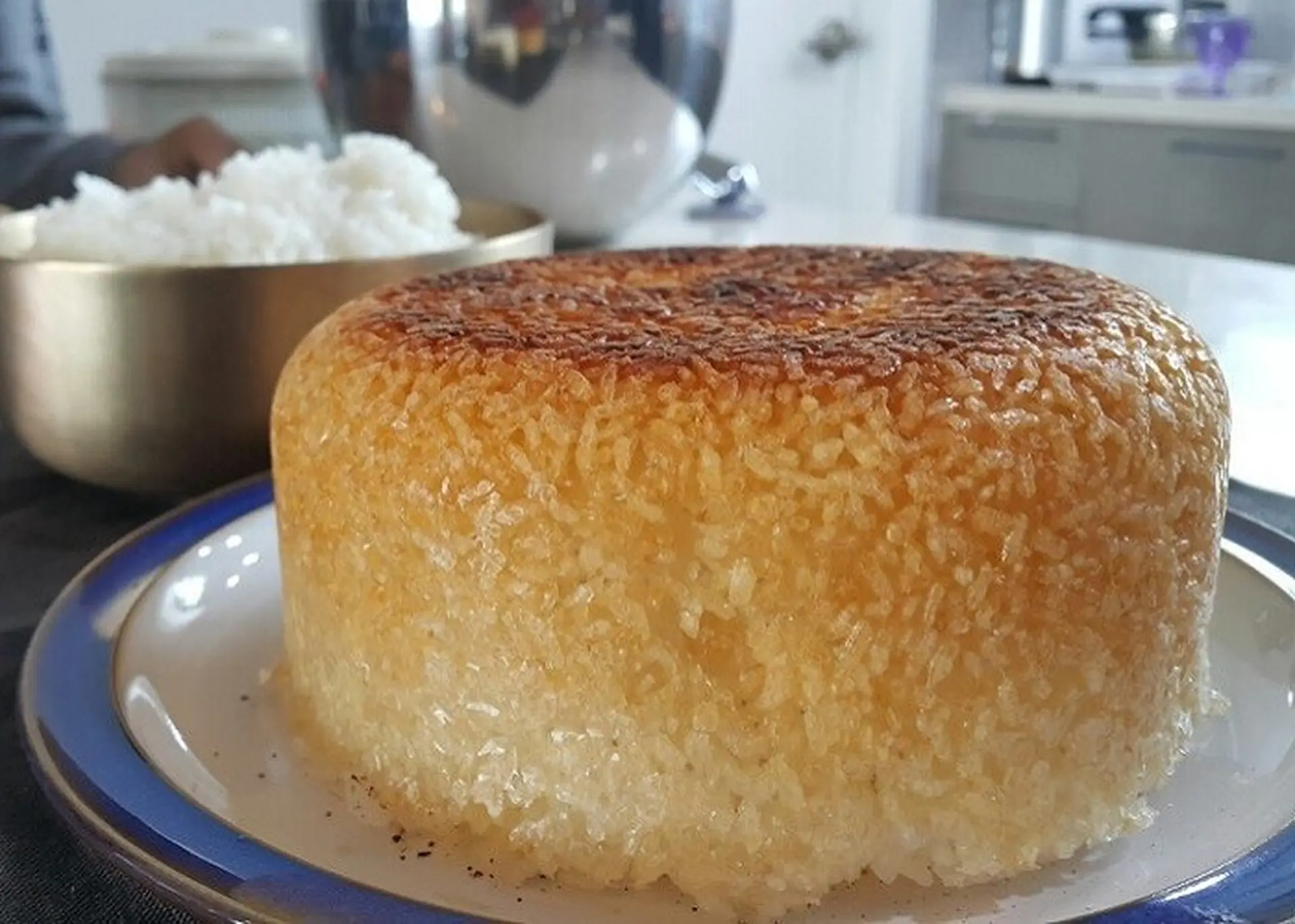 Mách bạn cách nấu cơm cháy bằng nồi cơm điện thơm ngon, giòn rụm trên đầu lưỡi