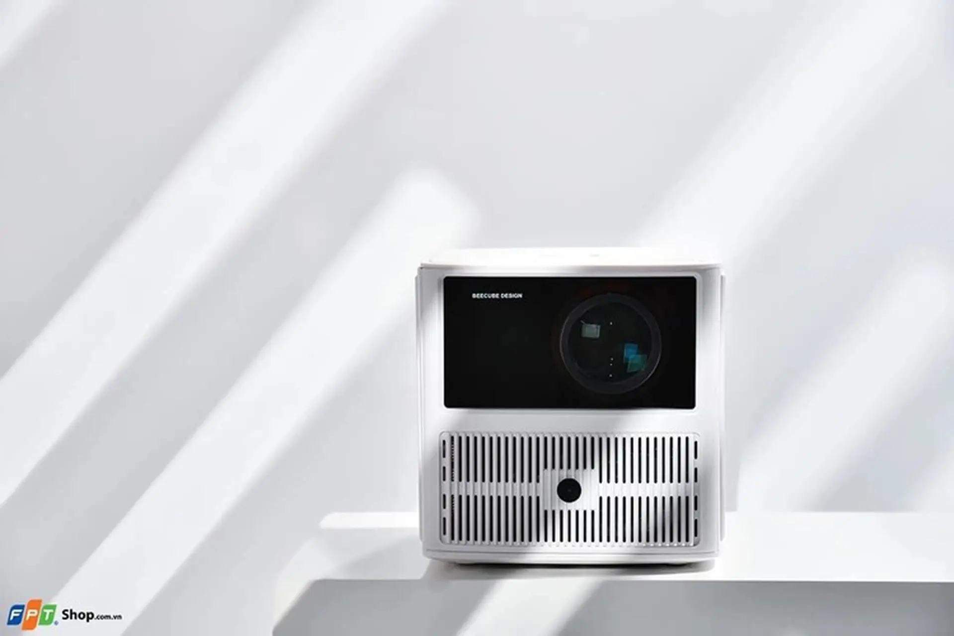 Máy chiếu Full HD là gì? Gợi ý TOP 5 máy chiếu Full HD chính hãng và giá tốt