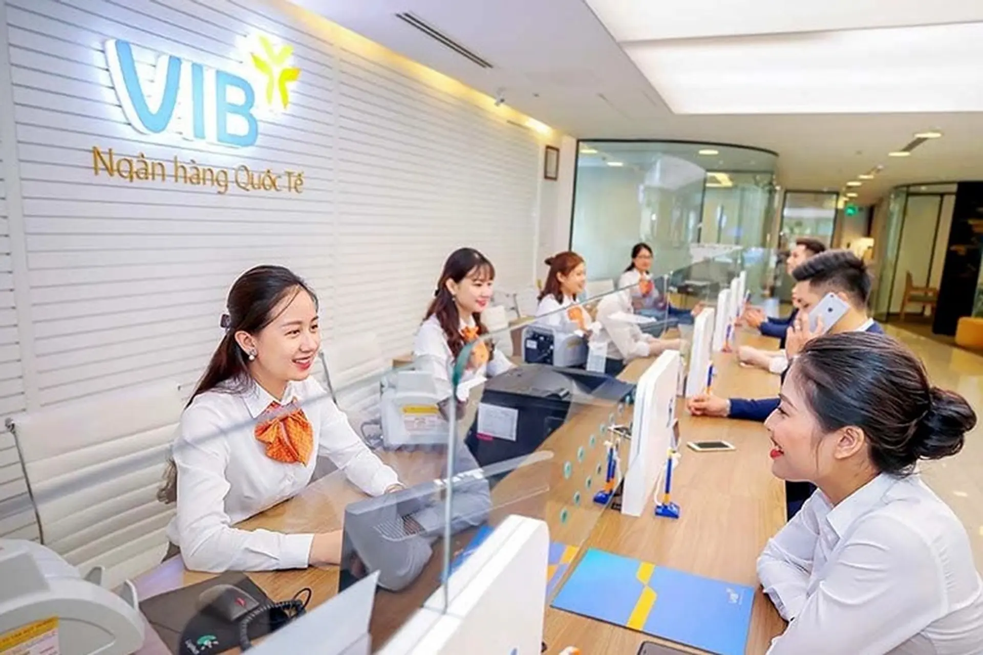 Giờ làm việc VIB như nào? Cập nhật giờ làm việc ngân hàng VIB mới nhất 2024