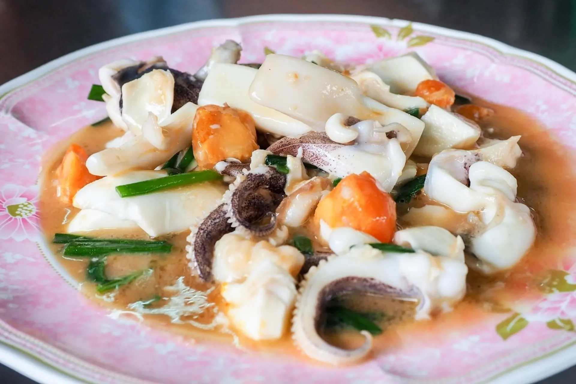 Cách làm mực xào không bị tanh - bí quyết xào mực giòn ngon chỉ trong 5 phút