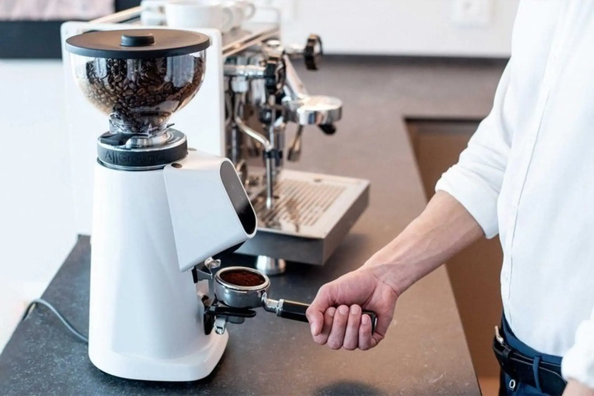Điểm danh các loại máy xay cà phê tốt nhất thị trường, đáp ứng mọi nhu cầu sử dụng