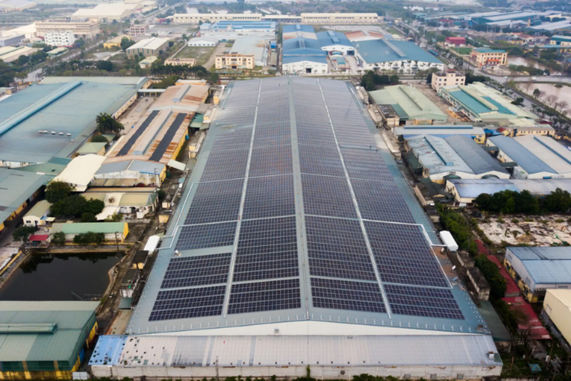 Chứng chỉ năng lượng tái tạo REC là gì? Lợi ích của chứng chỉ đối với các doanh nghiệp hiện nay