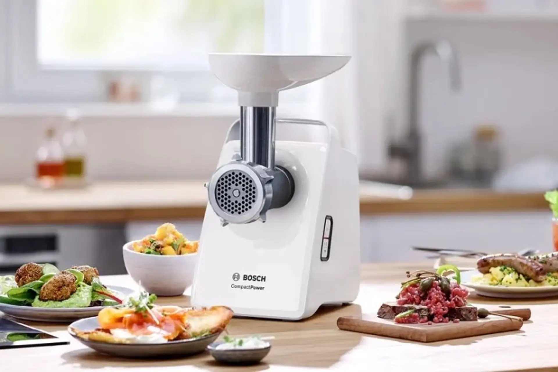 Máy xay thịt Bosch tốt không? TOP 3 máy xay thịt Bosch đáng sở hữu nhất hiện nay