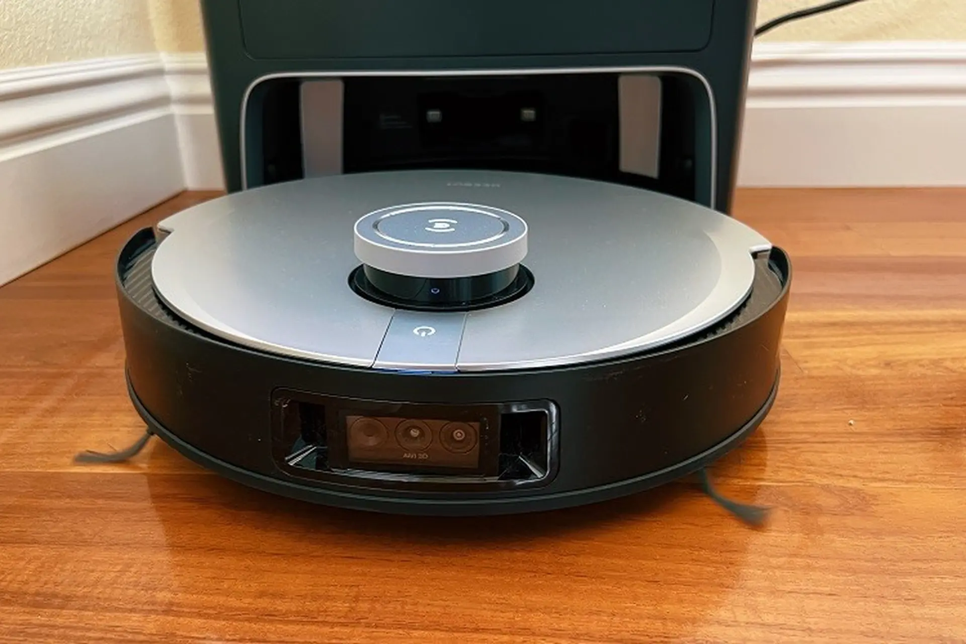 Đánh thức tiềm năng tối ưu: Camera RGB mở ra những khả năng mới cho robot hút bụi lau nhà