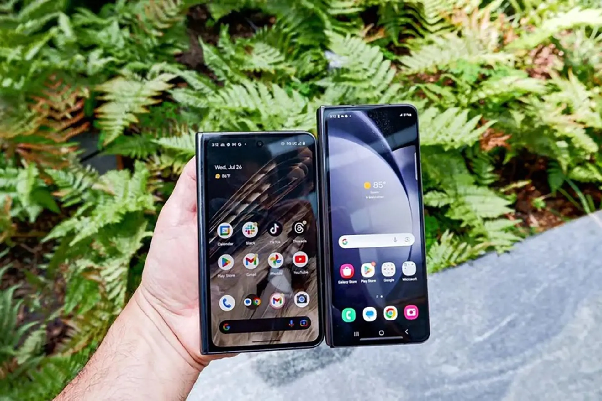 So sánh Samsung Galaxy Z Fold6 và Google Pixel Fold 2 dựa trên tin đồn: Điện thoại gập nào đáng mua hơn?