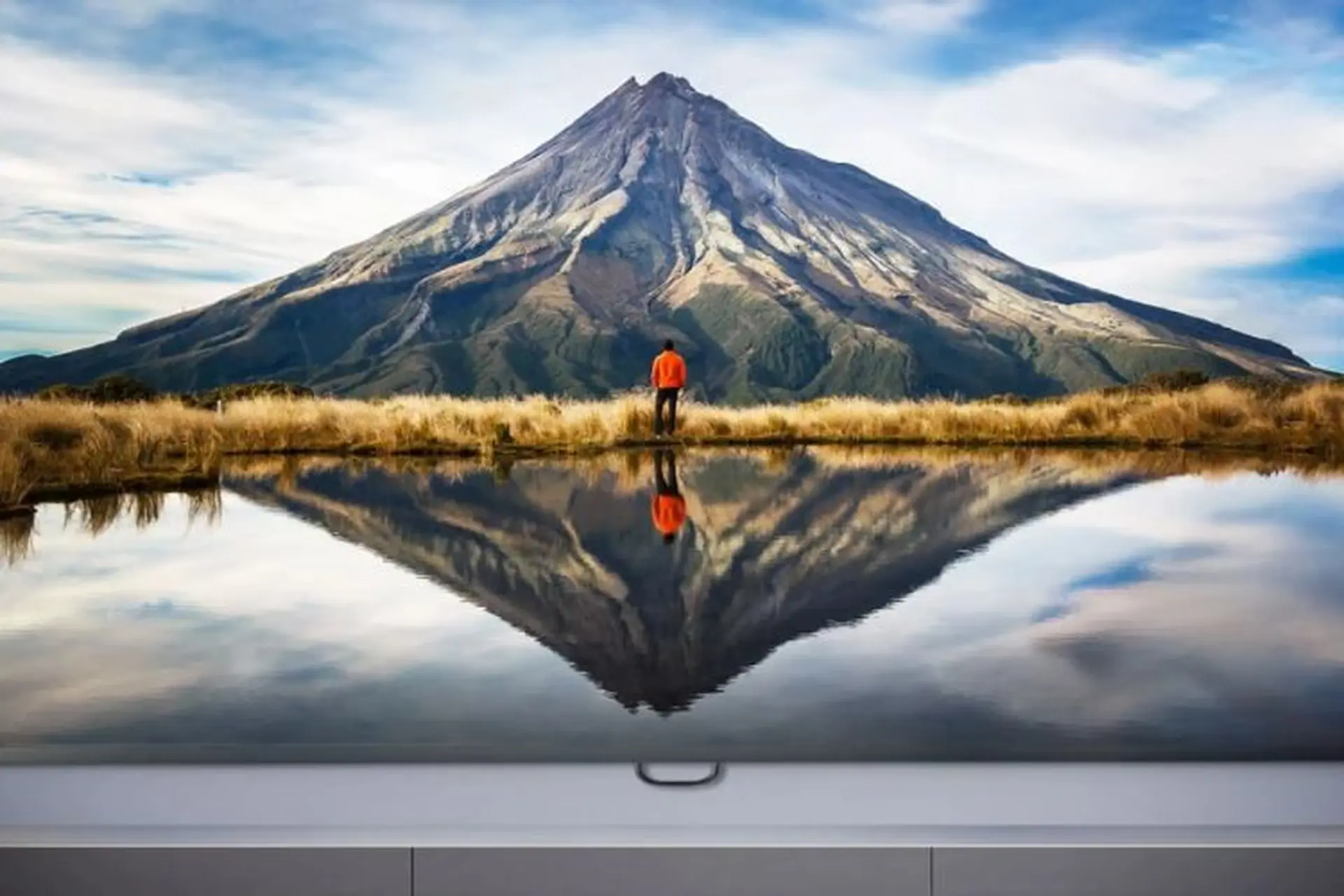 Samsung UA43U8000FKXXV – Smart Tivi 43 inch hiện đại với công nghệ hình ảnh đột phá