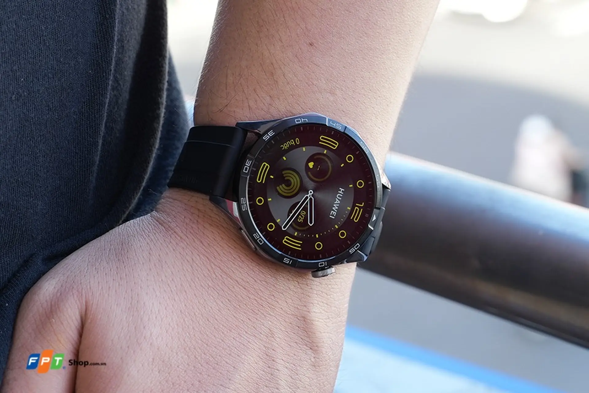 https://fptshop.com.vn/