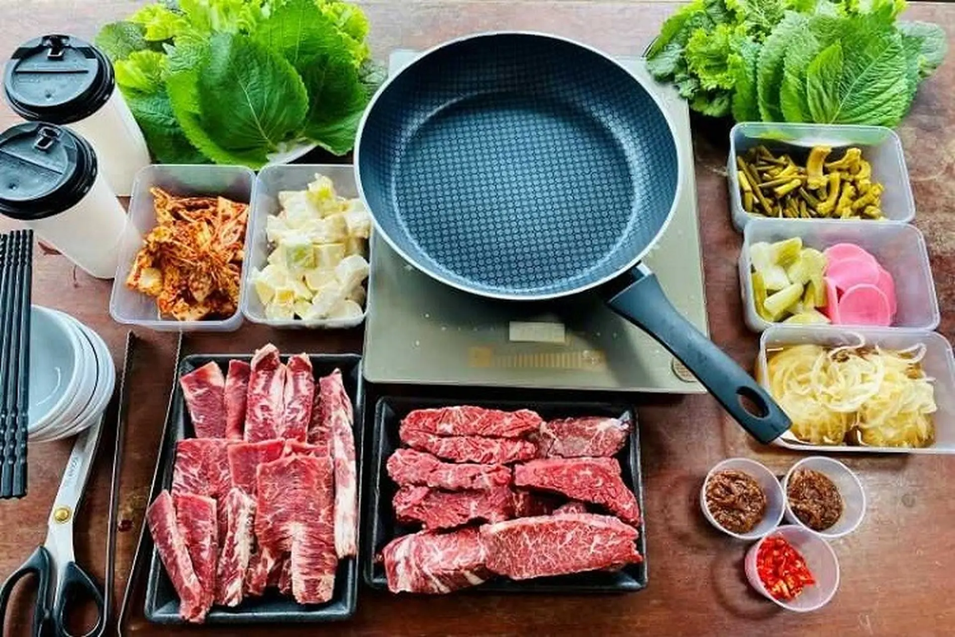 Chảo chống dính có nướng được không? Những lưu ý khi nướng bằng chảo chống dính