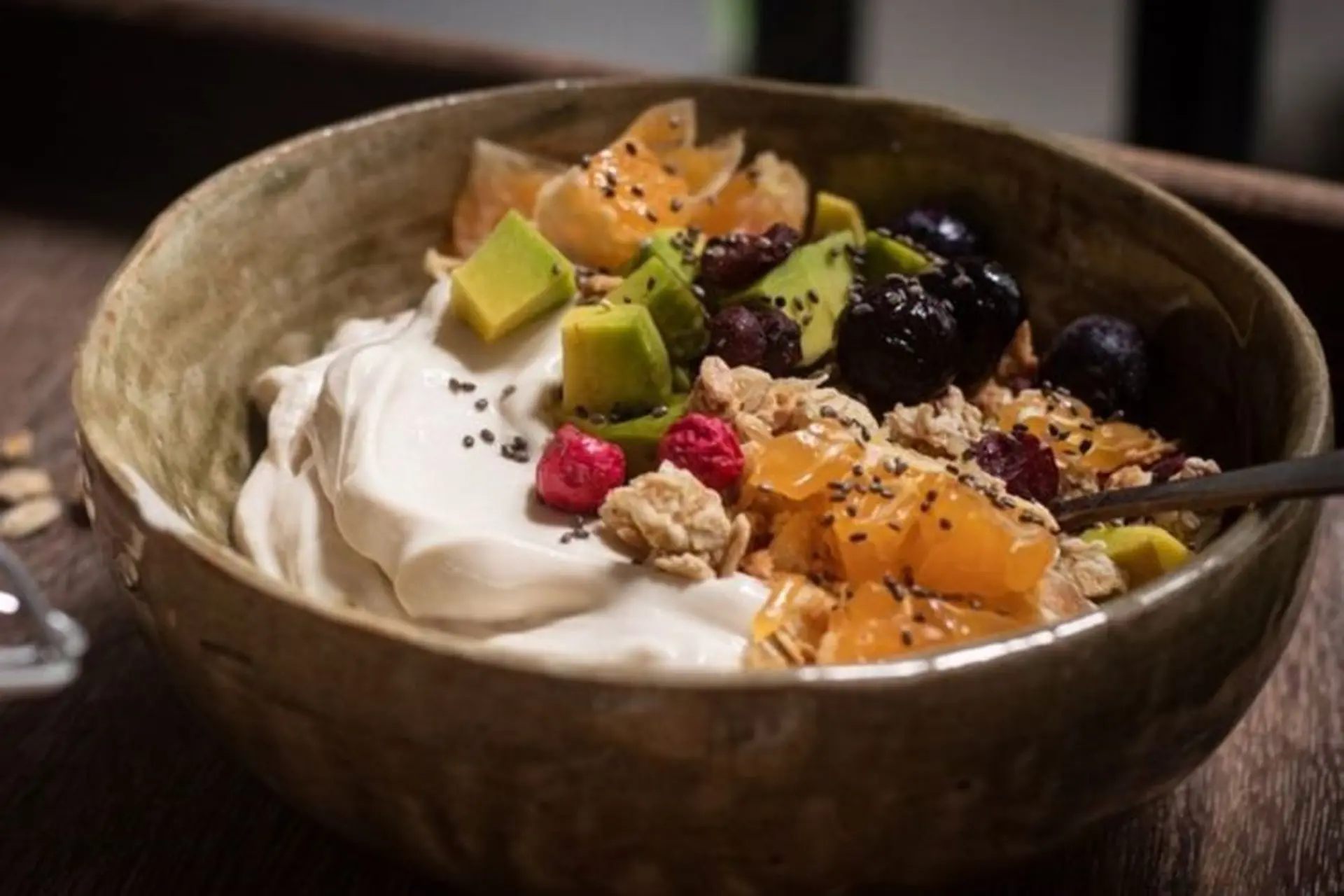 Cách làm sữa chua Hy Lạp bằng nồi cơm điện và từ sữa đậu nành tốt cho sức khỏe