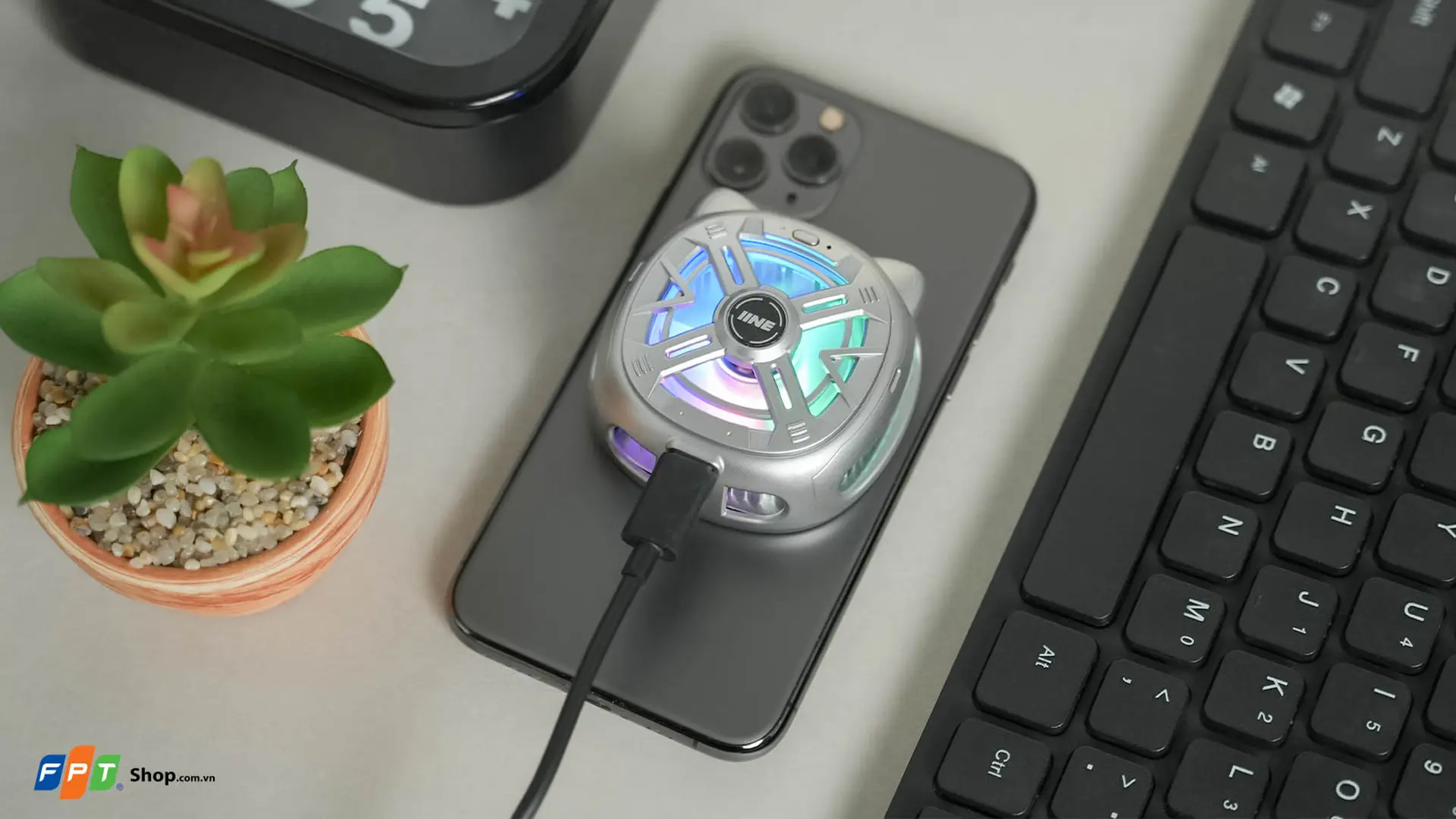 https://fptshop.com.vn/
