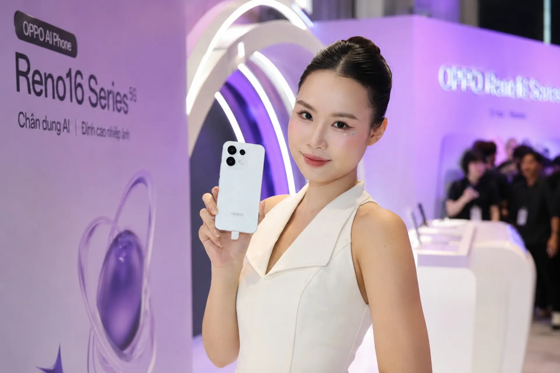 Toàn cảnh sự kiện ra mắt OPPO Reno16 Series: Khi Reno bước vào kỷ nguyên sáng tạo mới