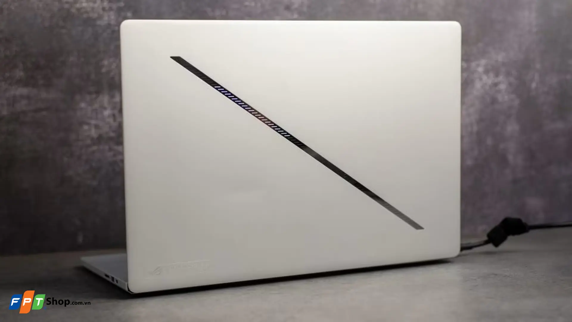 https://fptshop.com.vn/