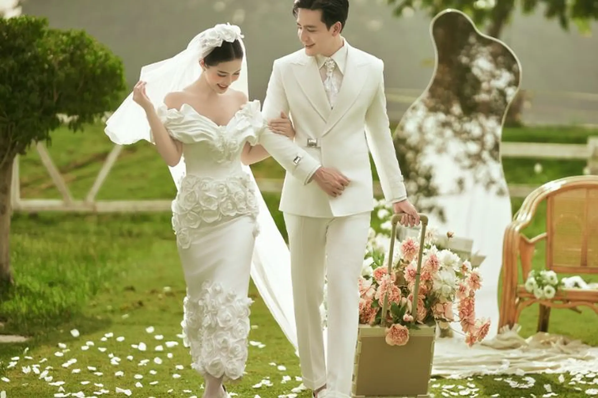 Tổng hợp cap đăng ảnh cưới ngắn gọn, cực hay giúp bạn kể chuyện tình yêu qua vài dòng chữ