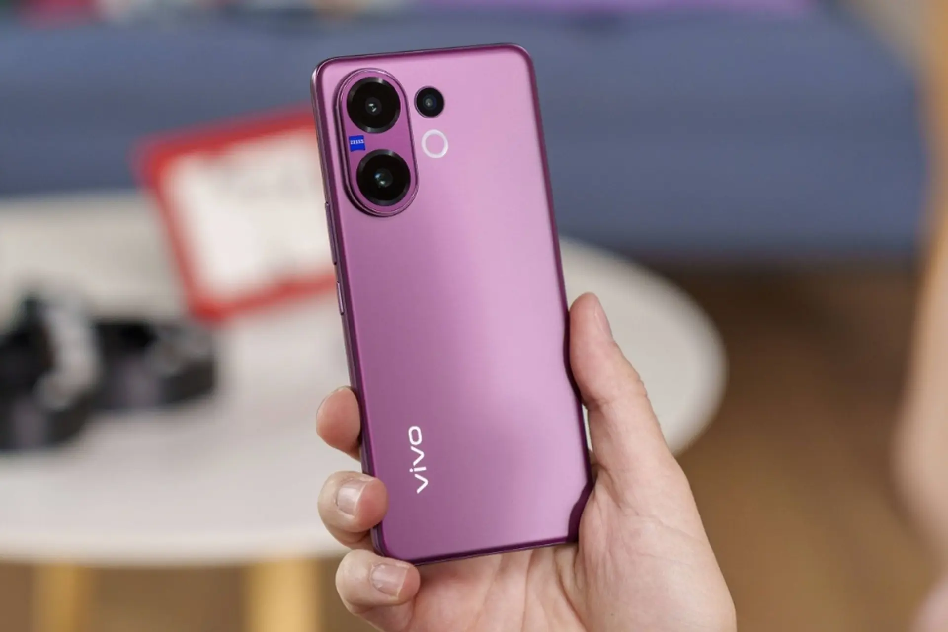Đánh giá Vivo V60: Pin khủng 6.500mAh, camera ZEISS và chế độ chân dung bốn mùa AI