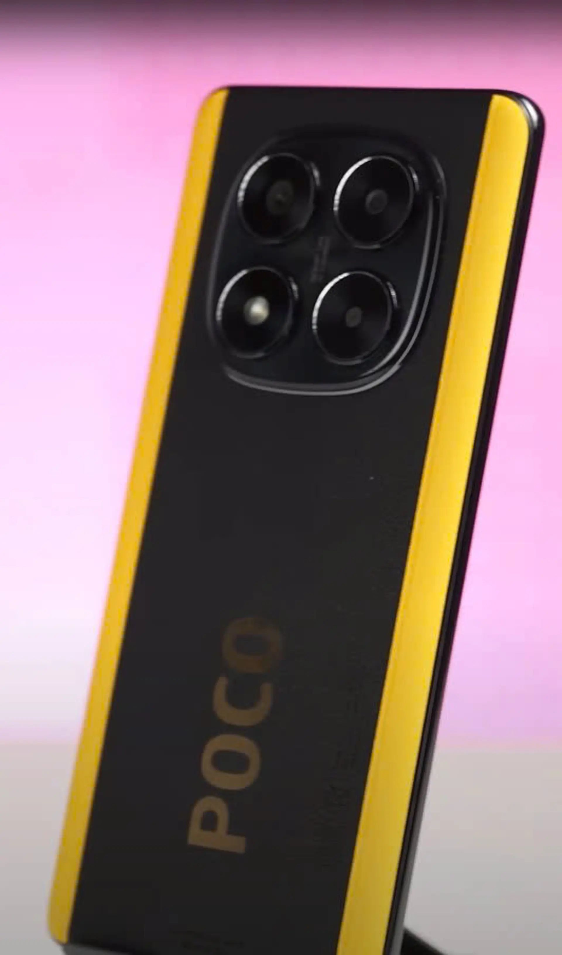 Xiaomi Poco X7 5G - Hiệu năng mạnh mẽ cùng màn hình cong ấn tượng