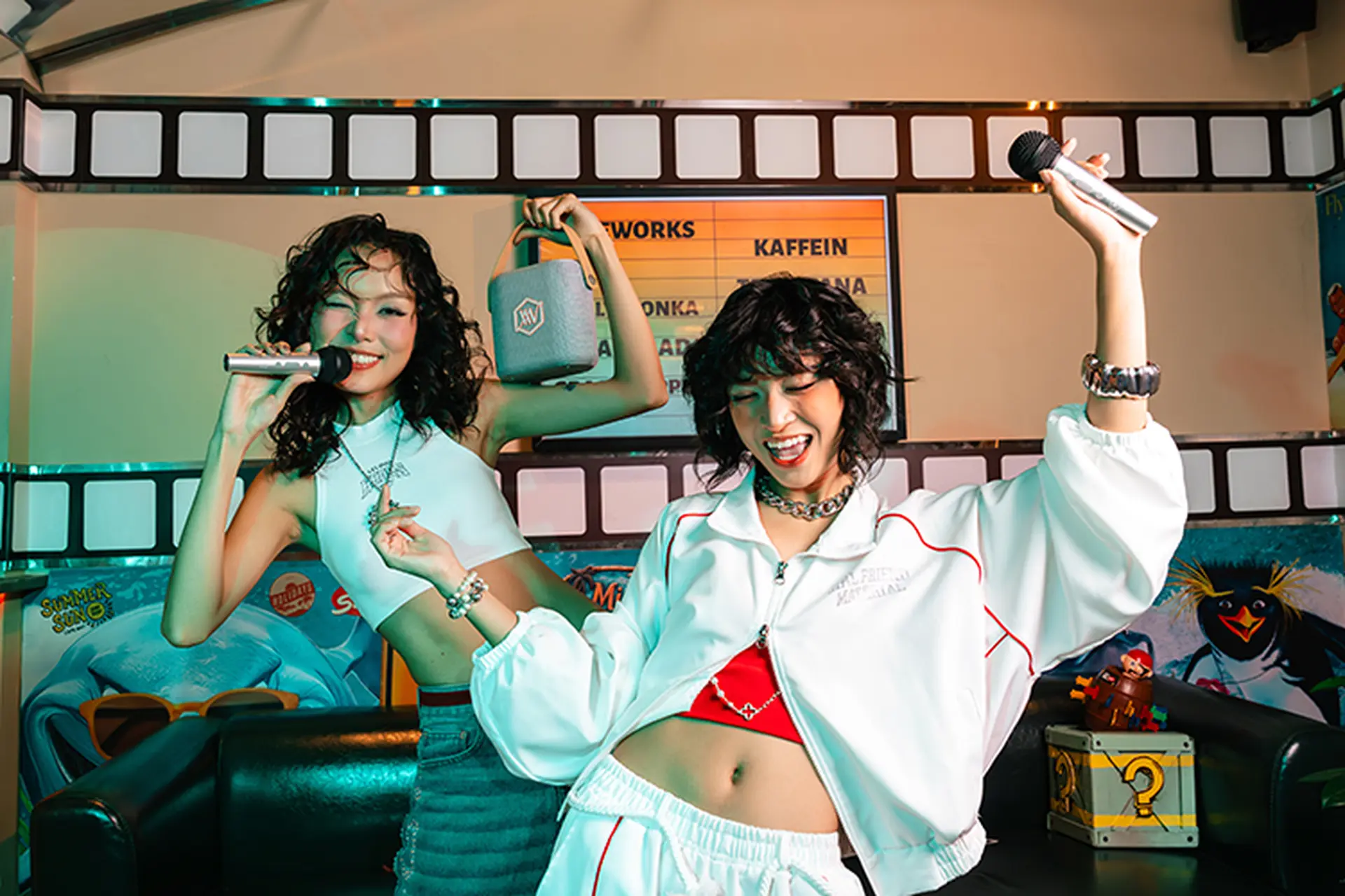 Đánh giá loa karaoke ALPHA WORKS SONIK 60: Thời trang, di động, dễ dùng, phù hợp cho tiệc nhỏ và những chuyến du lịch