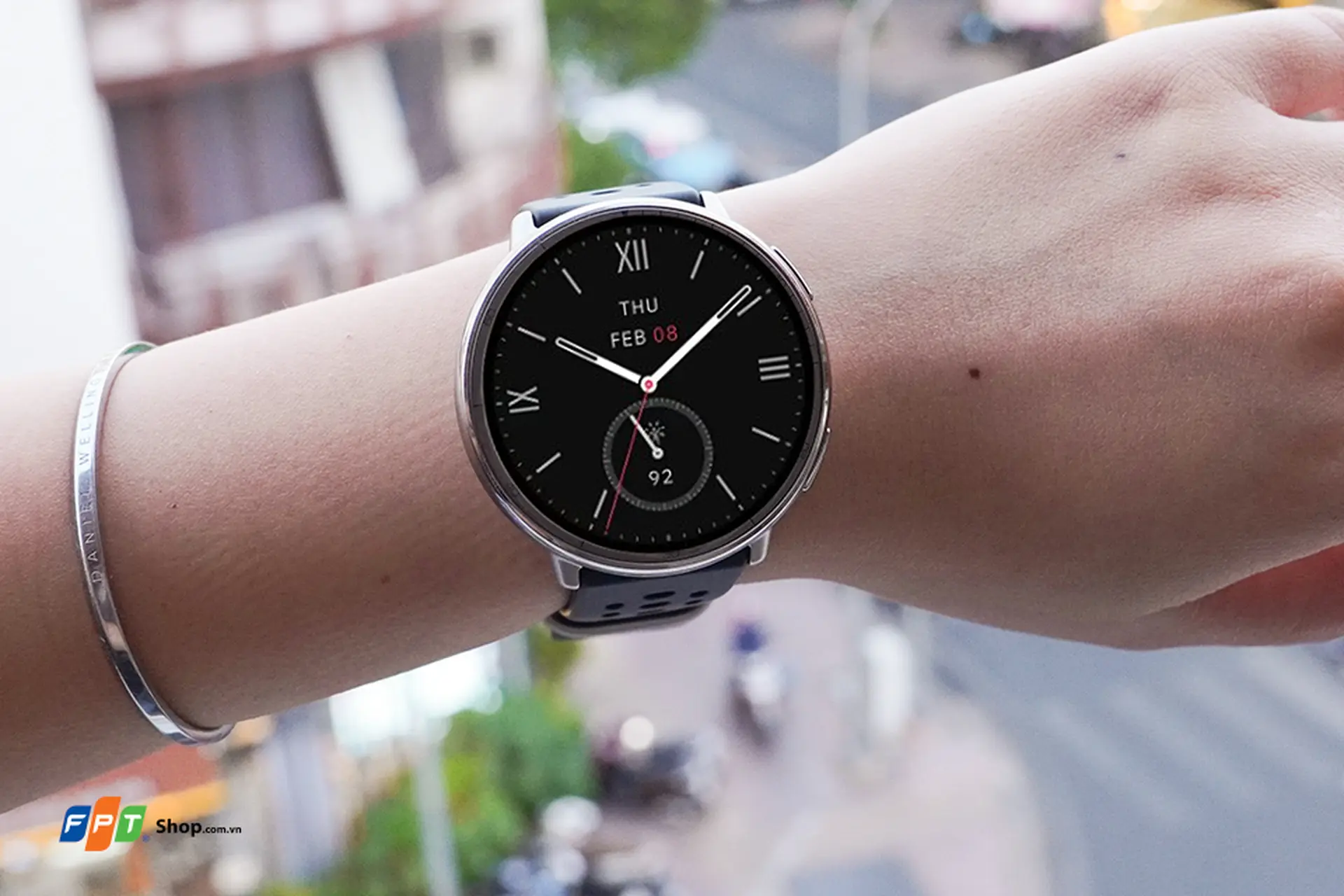 https://fptshop.com.vn/