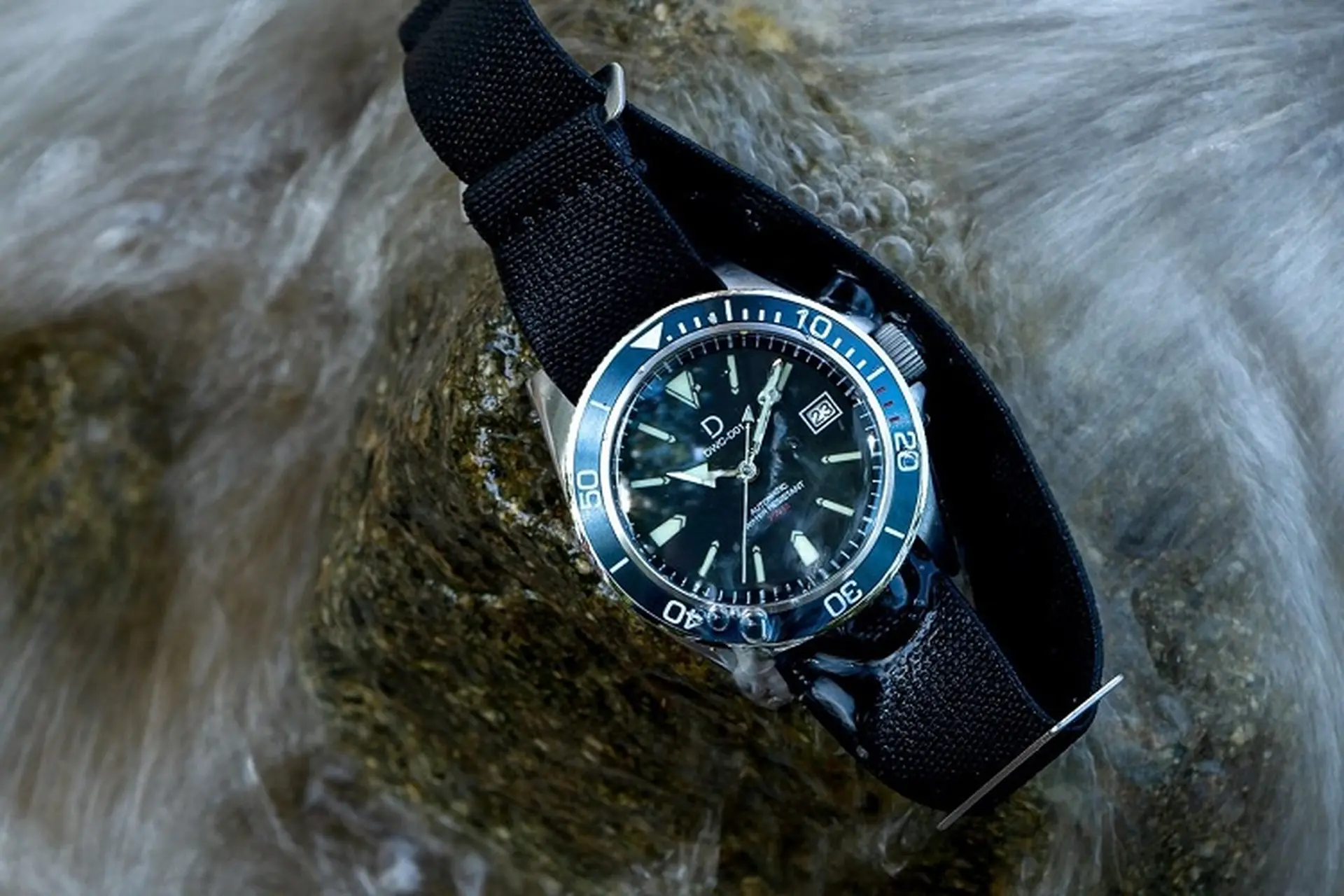 Chống nước 5ATM là gì? Hiểu rõ tiêu chuẩn chống nước trên đồng hồ để chọn lựa phù hợp nhu cầu của bạn