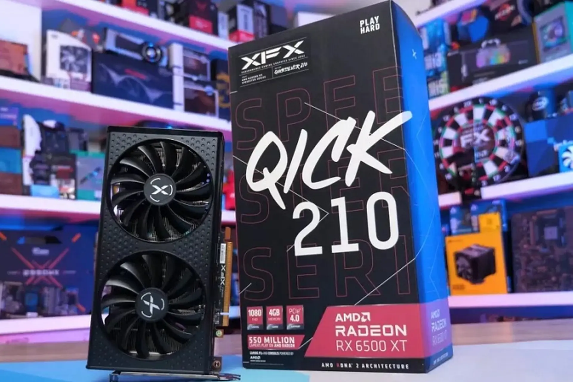 Card đồ họa Radeon RX 6500 XT. Đánh bại mọi giới hạn, trải nghiệm đồ họa đỉnh cao với chi phí hợp lý