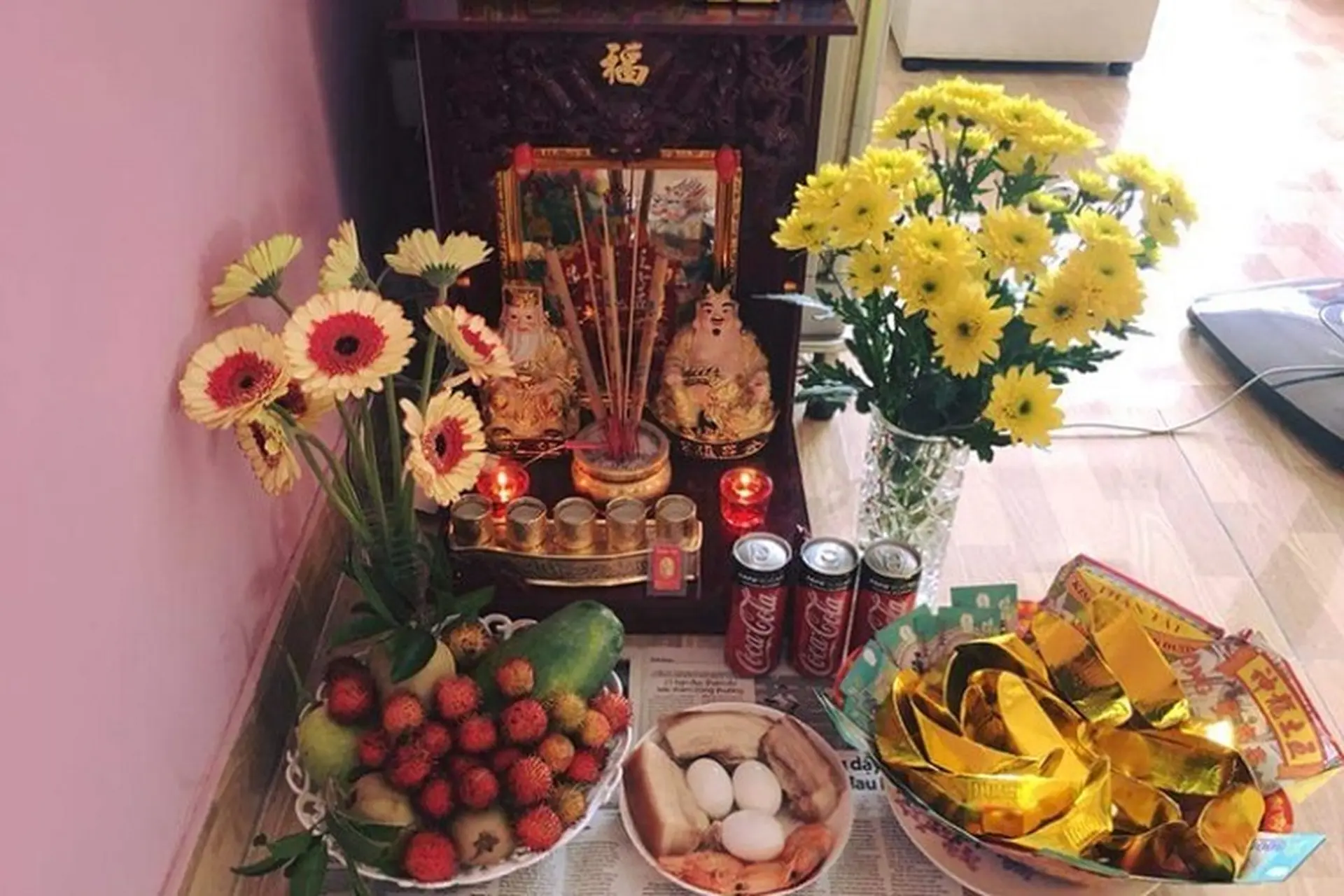 Vía Thần Tài cúng những gì? Gợi ý mâm cúng chuẩn chỉnh để gia chủ cả năm may mắn, tài lộc ngập tràn