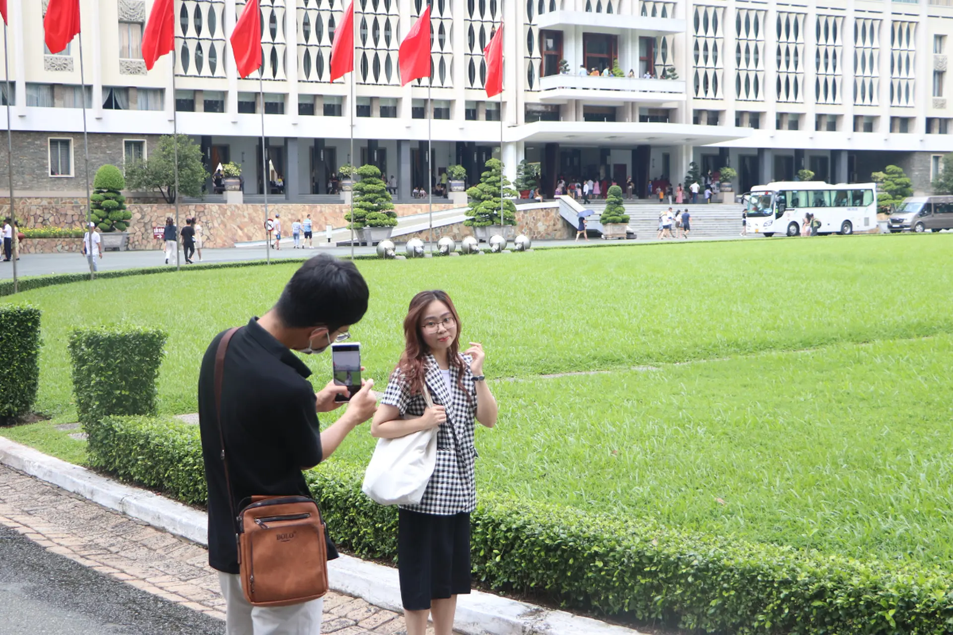 Cập nhật bảng giá chụp hình Dinh Độc Lập: Những thay đổi mới nhất áp dụng từ ngày 01/08/2026