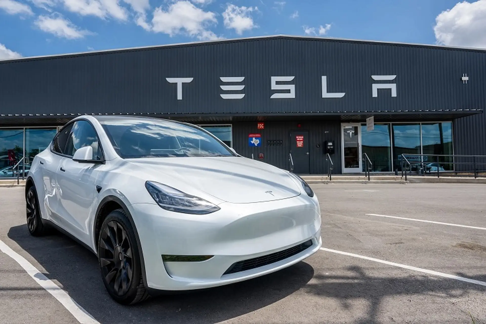 Xe điện Tesla ở Việt Nam - Danh sách các mẫu xe Tesla nổi bật