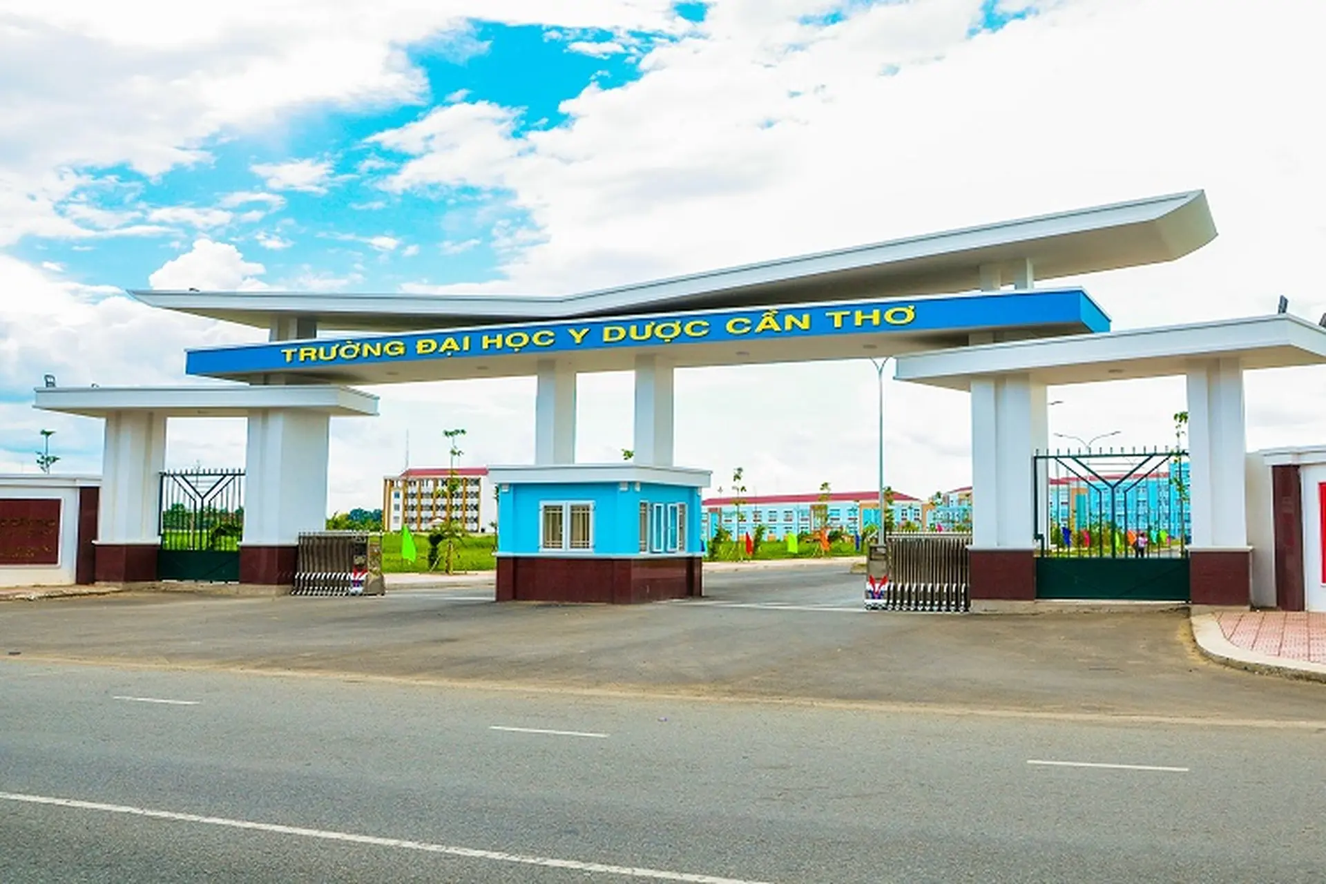 Học phí Đại học Y Dược Cần Thơ 2026 - Mức phí dự kiến dành cho chương trình đào tạo chính quy