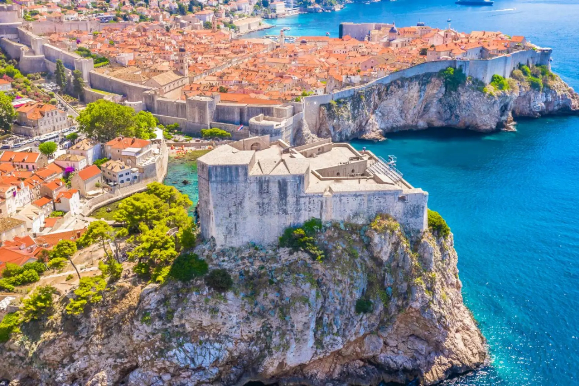 Croatia là nước nào? Khám phá đất nước vạn đảo cổ kính bên bờ biển Adriatic